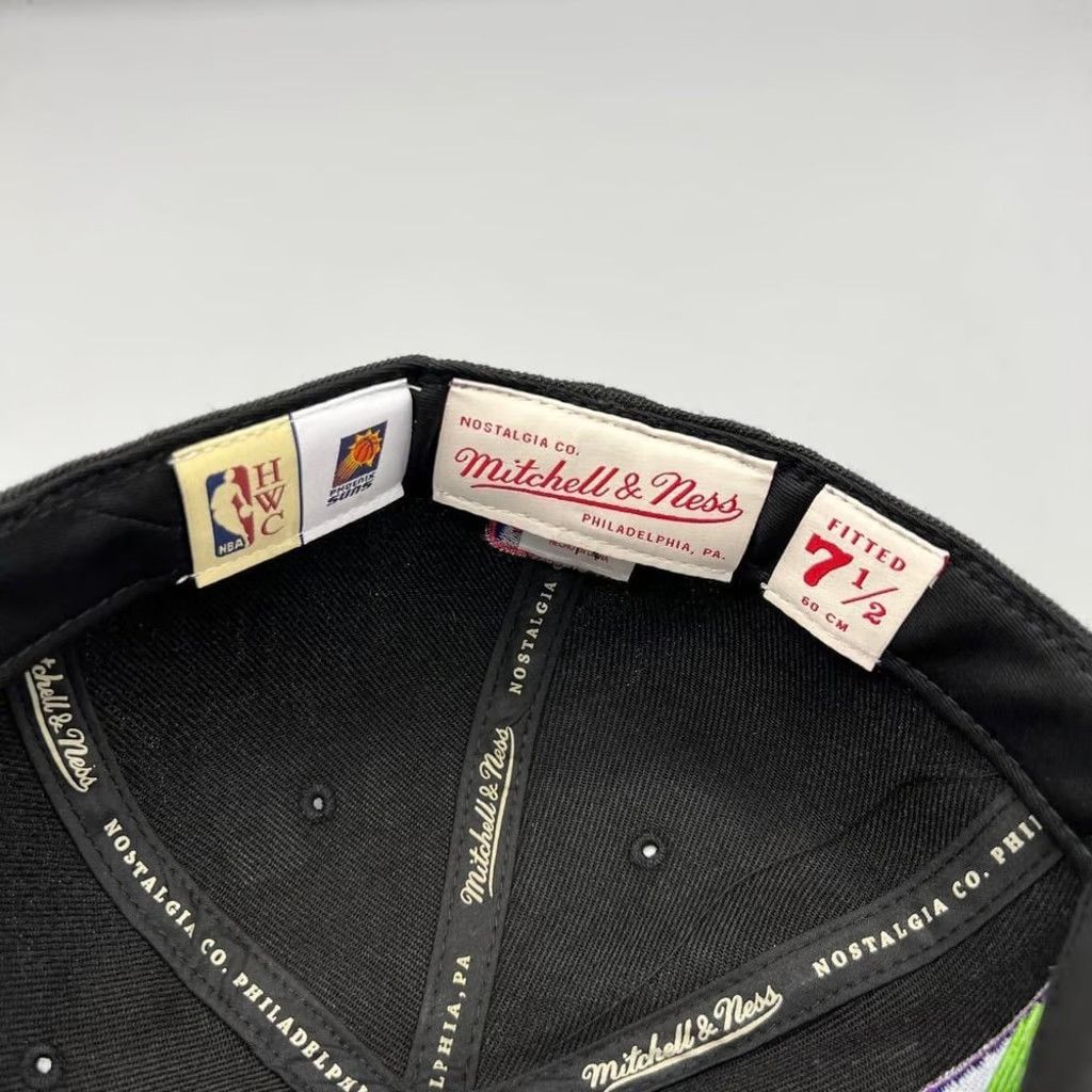 Mitchell & Ness Phoenix Suns Hat Men 7 1/2 Mitchell & Ness NBA Fitted Cap Size ONE SIZE - 7 Thumbnail