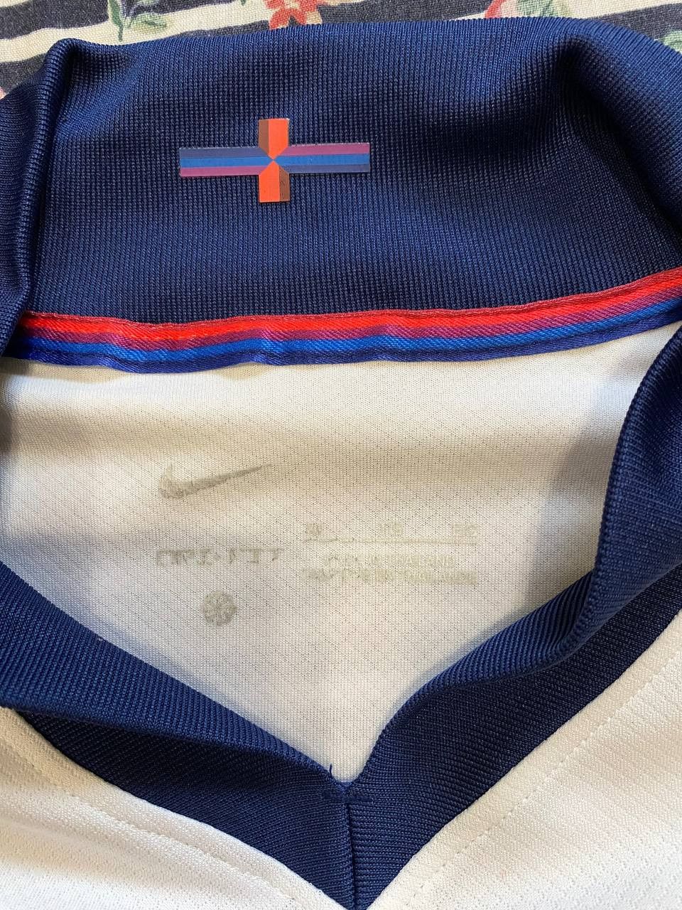 Nike Nike ENGLAND Jersey Size US XL / EU 56 / 4 - 2 Thumbnail