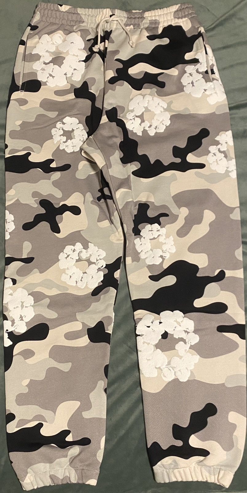 新品未使用BALLSY.BROTHERS Snow Camo Pants 新品未使用BALLSY.BROTHERS Snow Camo Pants