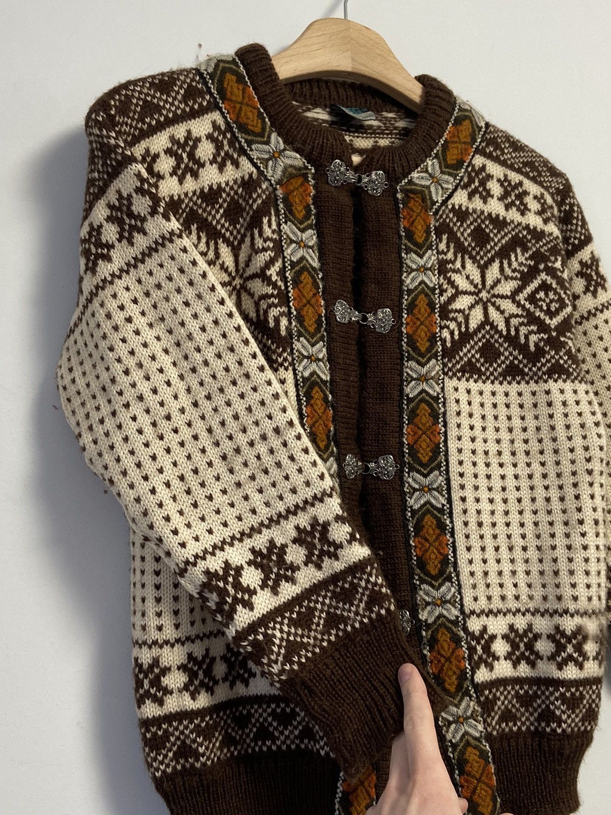 Vintage DALE OF NORWAY Collection Floral Wool Knit Button Cardigan Size M / US 6-8 / IT 42-44 - 14 Thumbnail