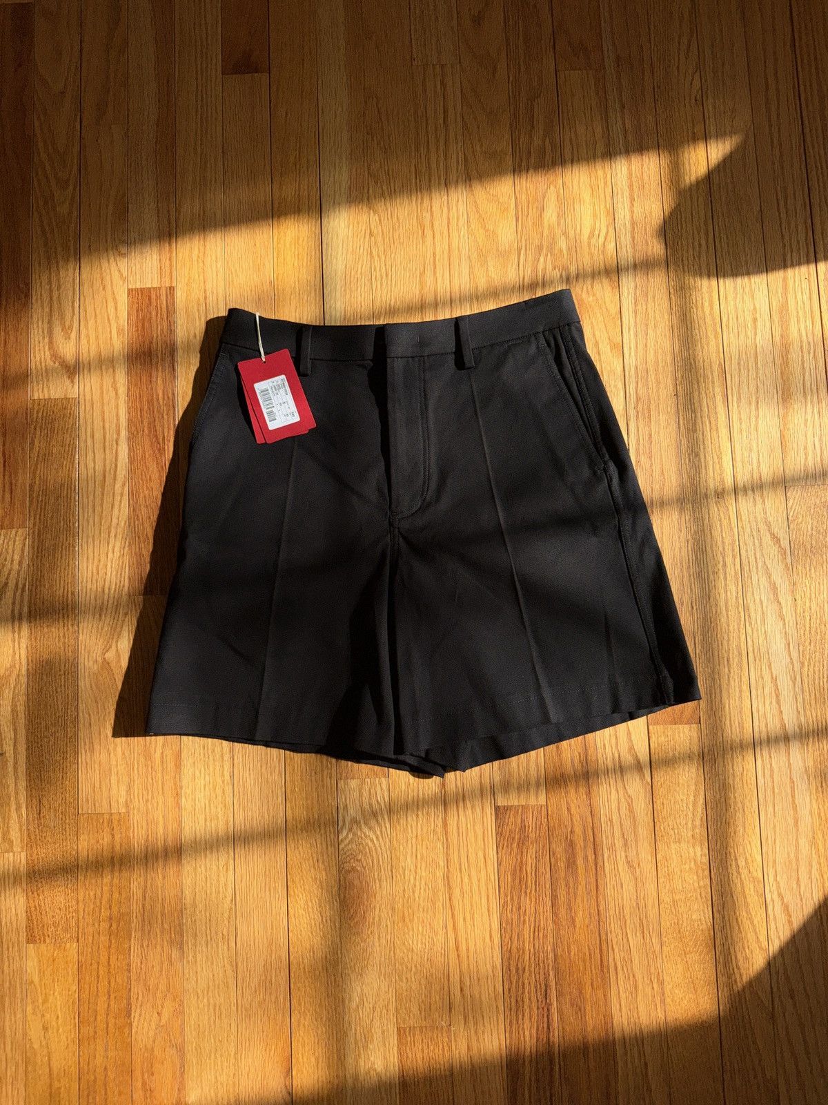 Valentino Valentino Tailored Shorts Size US 30 / EU 46 - 1 Thumbnail