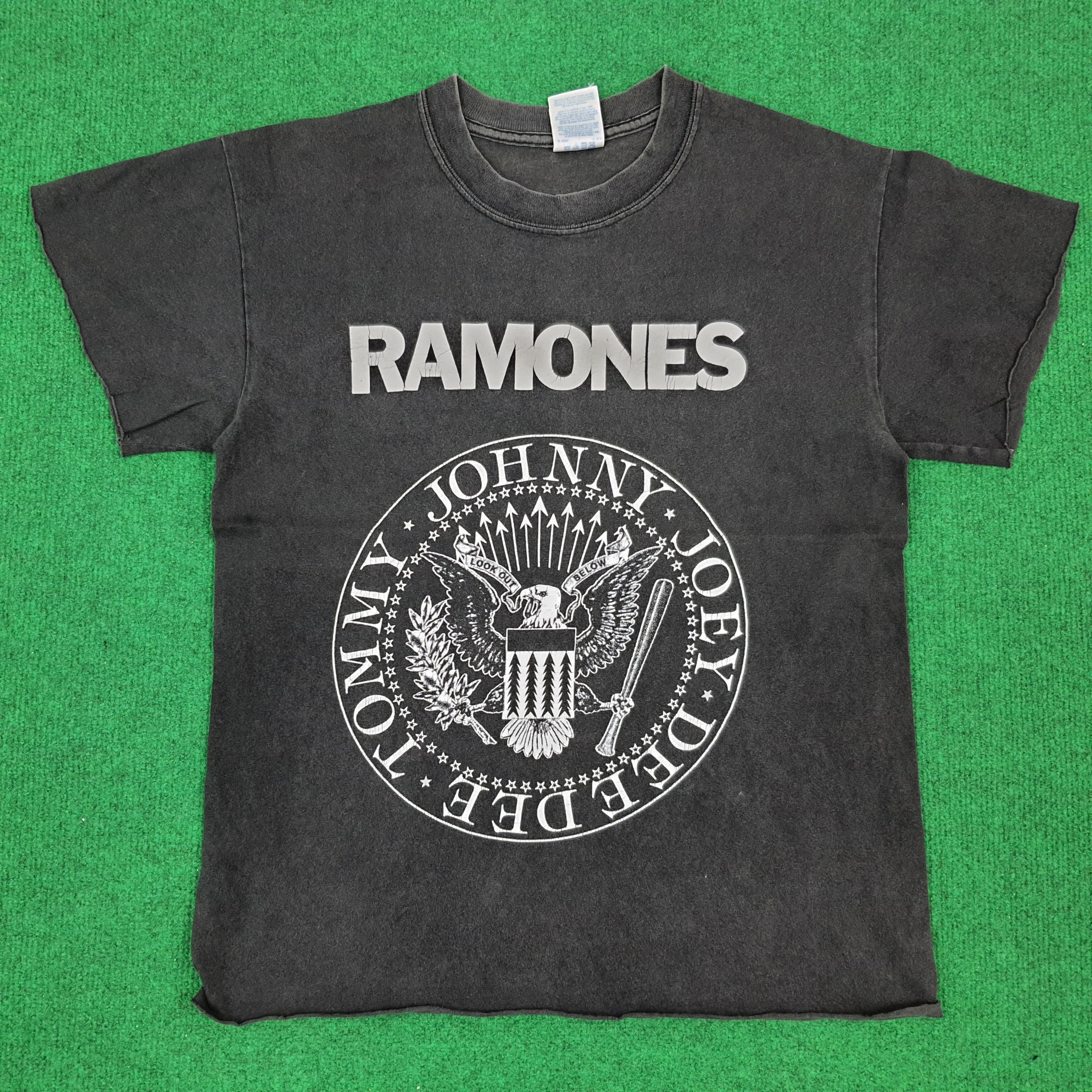 Band Tees × Vintage Vintage RAMONES American Punk Rock Band Tshirt Size US S / EU 44-46 / 1 - 1 Thumbnail