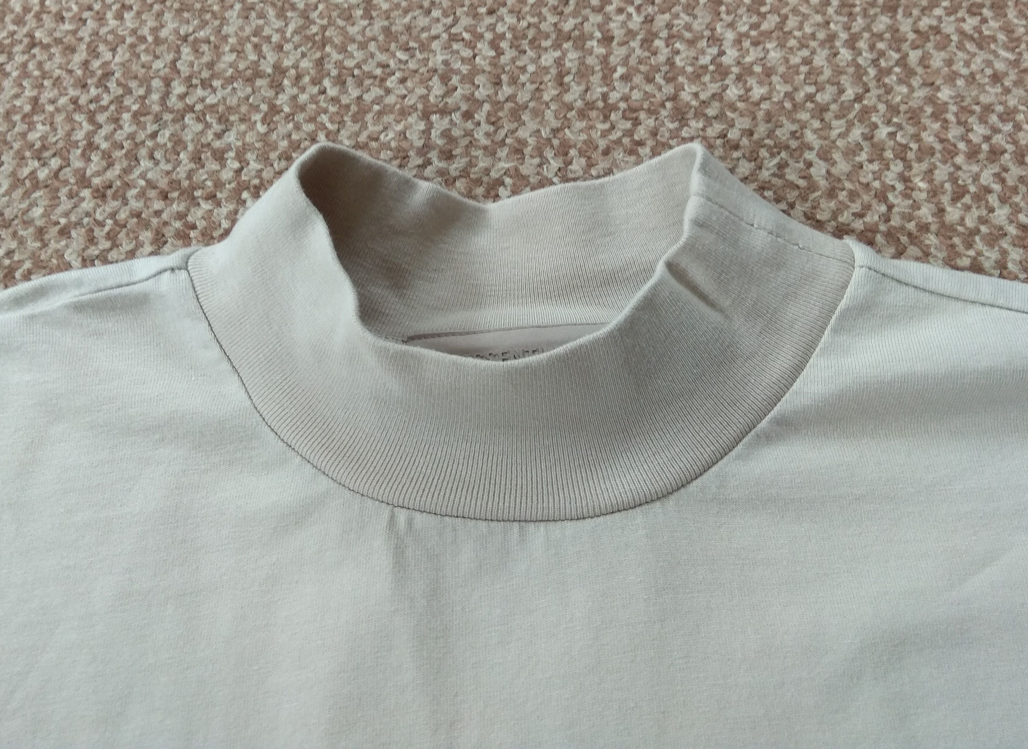 Fear of God Fear of God ESSENTIALS Oversize Mock Turtle Neck Pullover Size US S / EU 44-46 / 1 - 9 Thumbnail