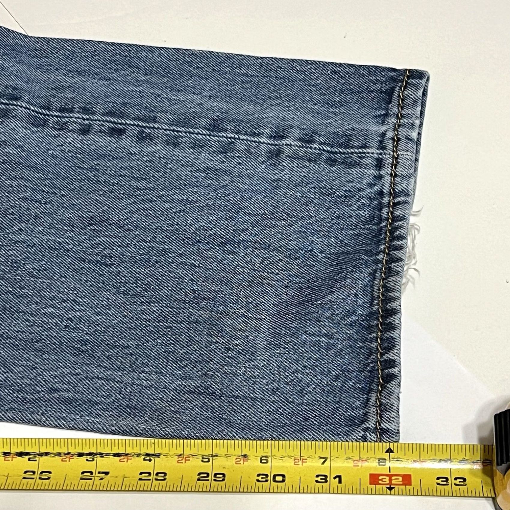 Levi's Levi's 501 Jeans Blue Denim Button Fly Regular Distressed 34x32 34x34 Measure Mens Jeans | Levi's 500 Series Size US 34 / EU 50 - 6 Thumbnail