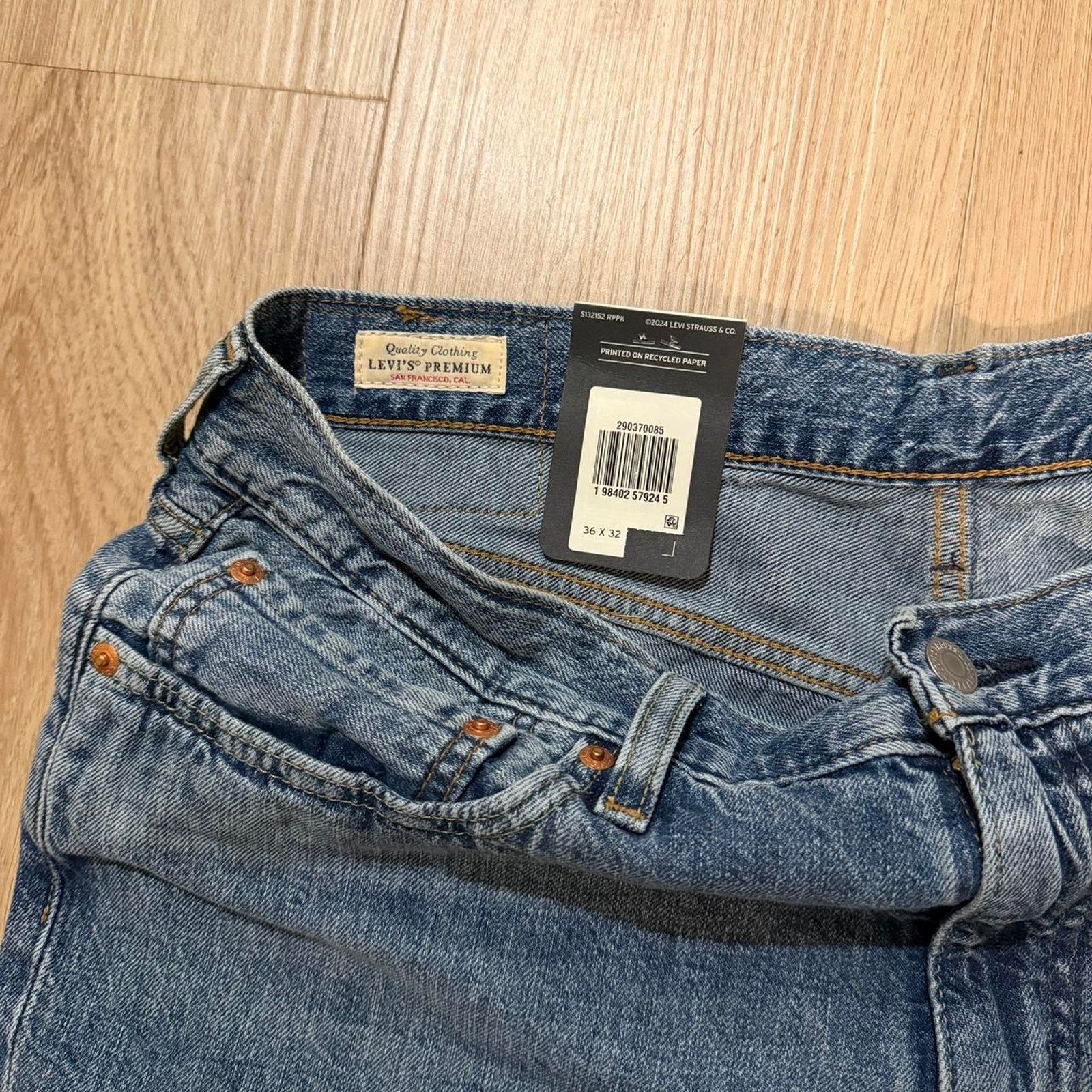 Levi's Levis 568 loose straight denim Size US 36 / EU 52 - 6 Thumbnail