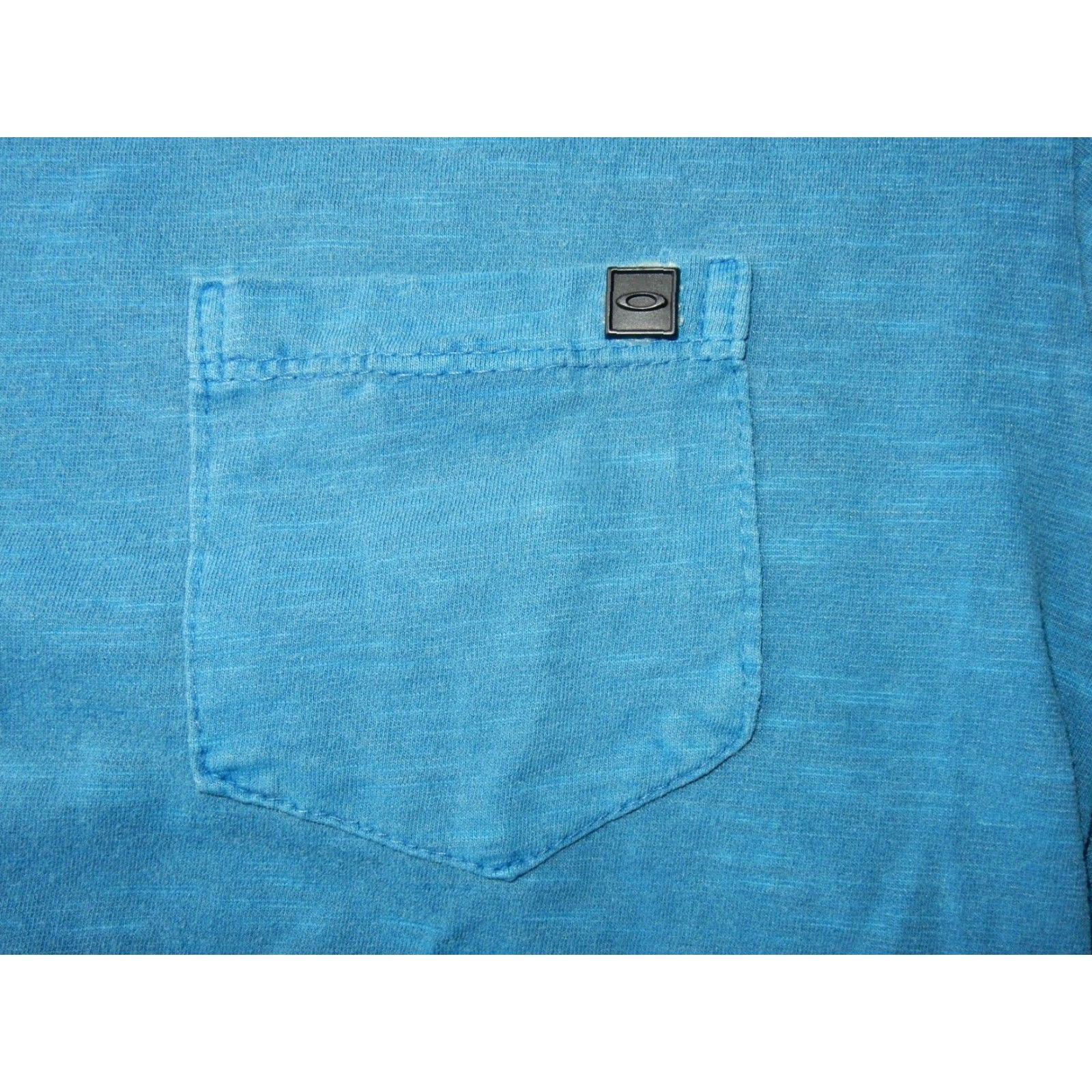 Oakley VINTAGE Oakley Men's Short Sleeve T-Shirt Size M Cotton Solid Blue 2000s Size US M / EU 48-50 / 2 - 2 Thumbnail