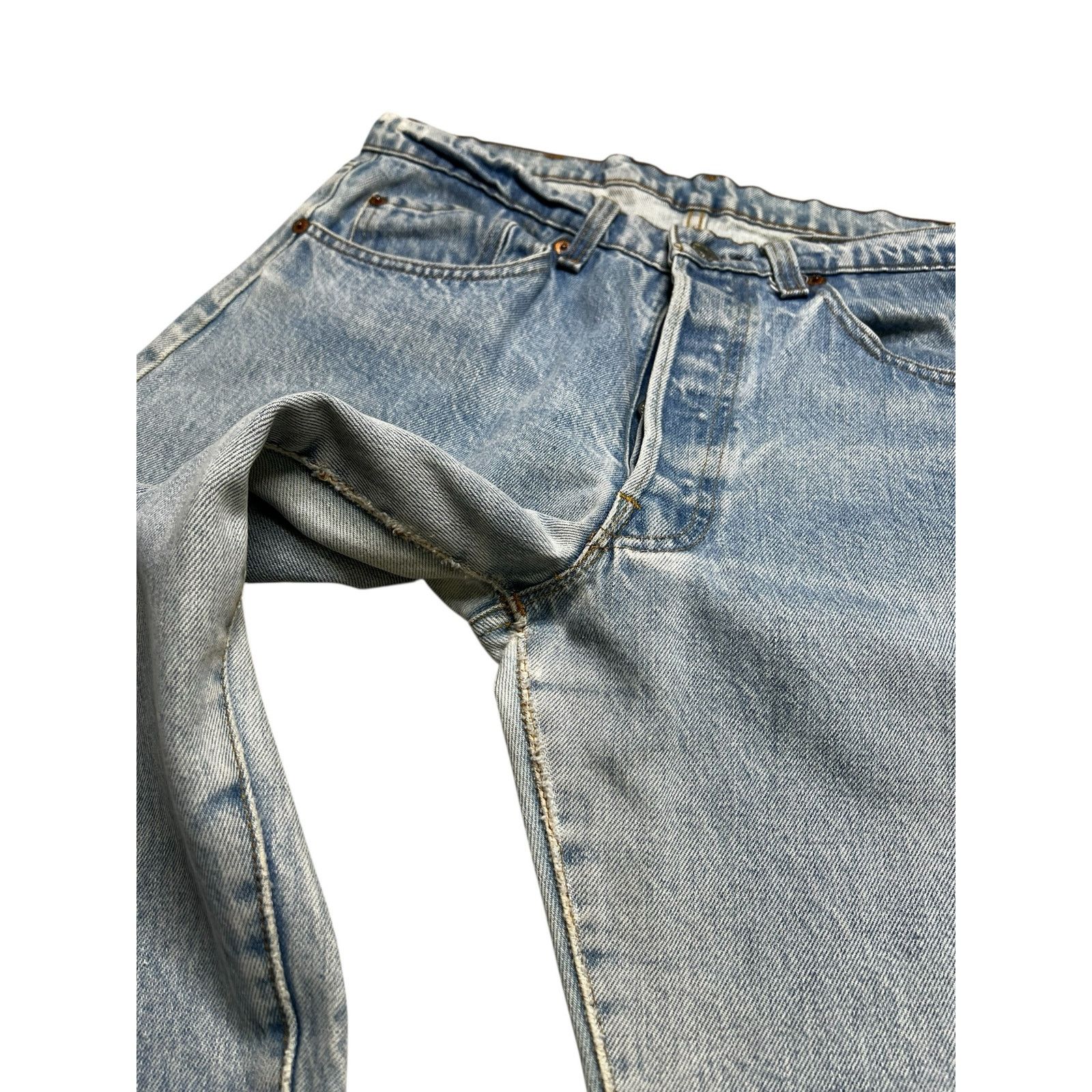 Levi's Vintage 80s Levis 501 Jeans Mens 32x30 Blue Denim distress Size US 32 / EU 48 - 5 Thumbnail