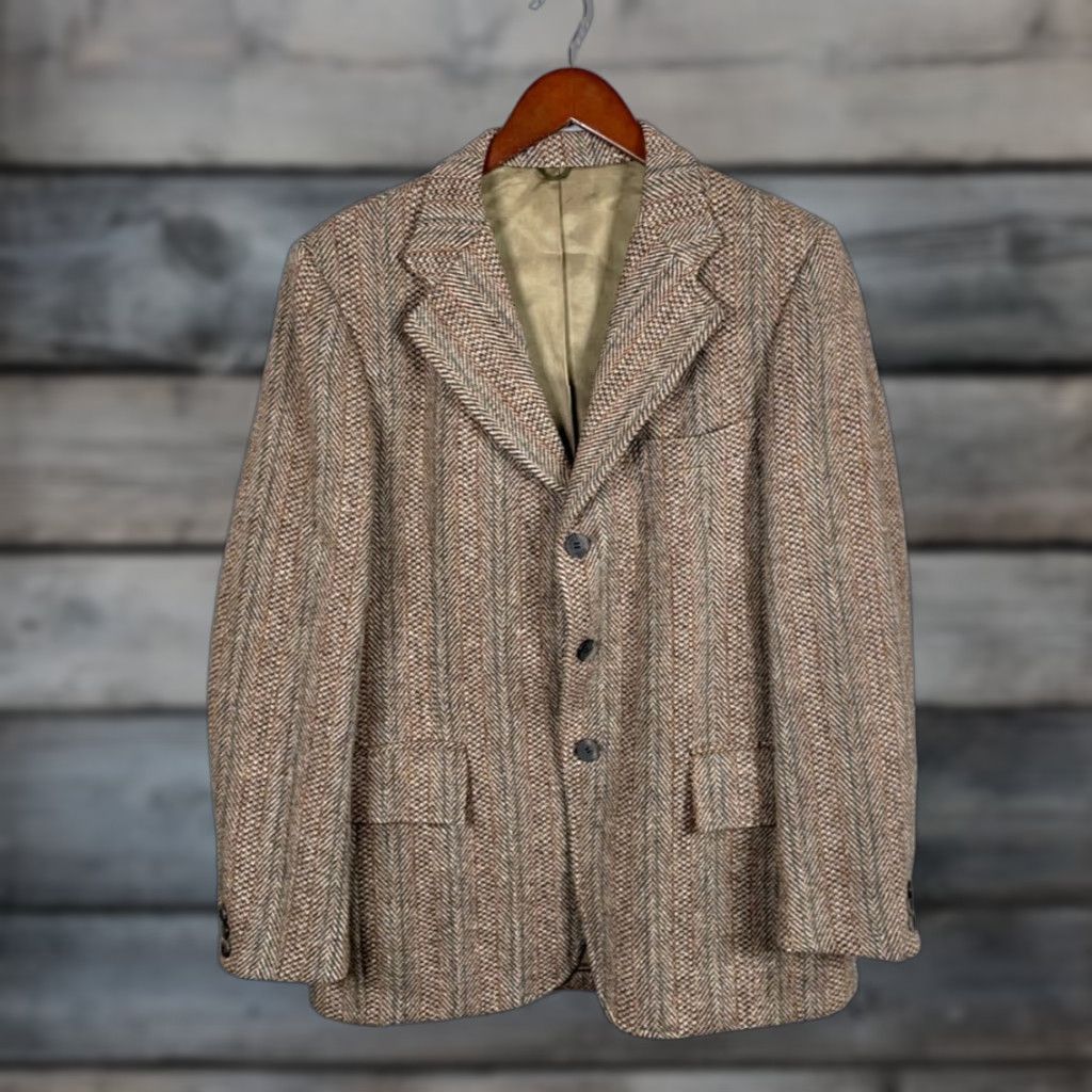 Harris Tweed VINTAGE Harris Tweed Blazer Mens 39 Regular Brown Herringbone 3 Button Jacket Scottish Wool Tweed Notch Lapel Classic Preppy Mens Size 40R - 1 Thumbnail