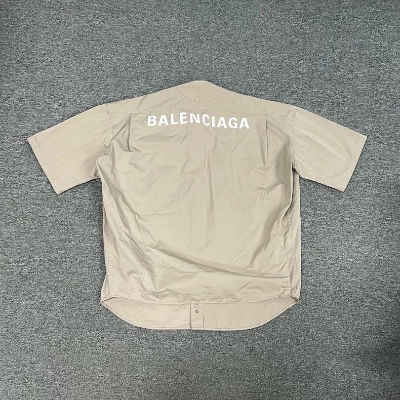 Balenciaga Balenciaga size 38 Letter Logo silhouette short sleeve shir Size US M / EU 48-50 / 2 - 1 Thumbnail