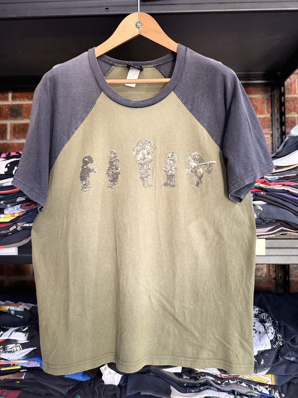 Band Tees Thrashed Vintage KORN American Nu Metal Band Sun Faded Tee Size US L / EU 52-54 / 3 - 1 Thumbnail