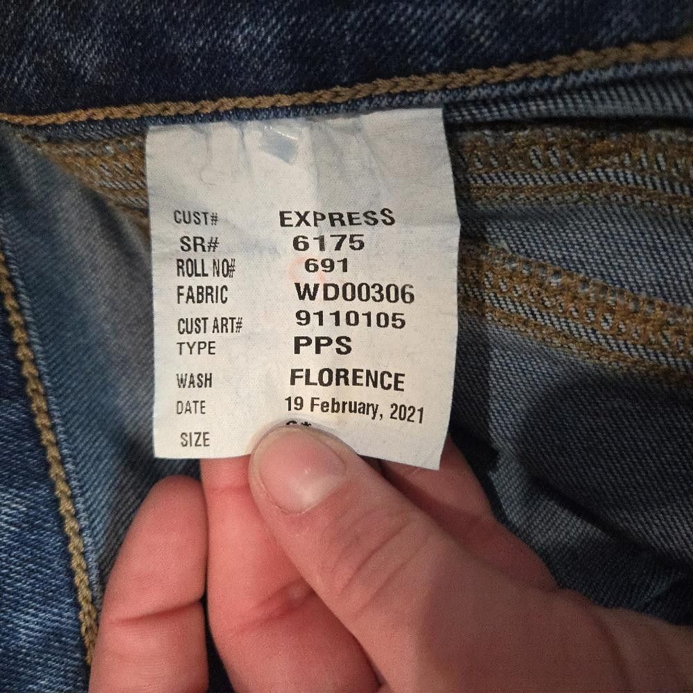 Express Express Ultra High Rise Skinny Jean Size 25" / US 0 / IT 36 - 4 Thumbnail