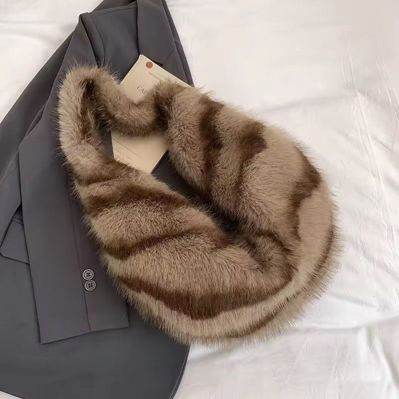 Other Faux Fur Large Fluffy Stylish Luxury Shoulder Bag Size ONE SIZE - 5 Thumbnail