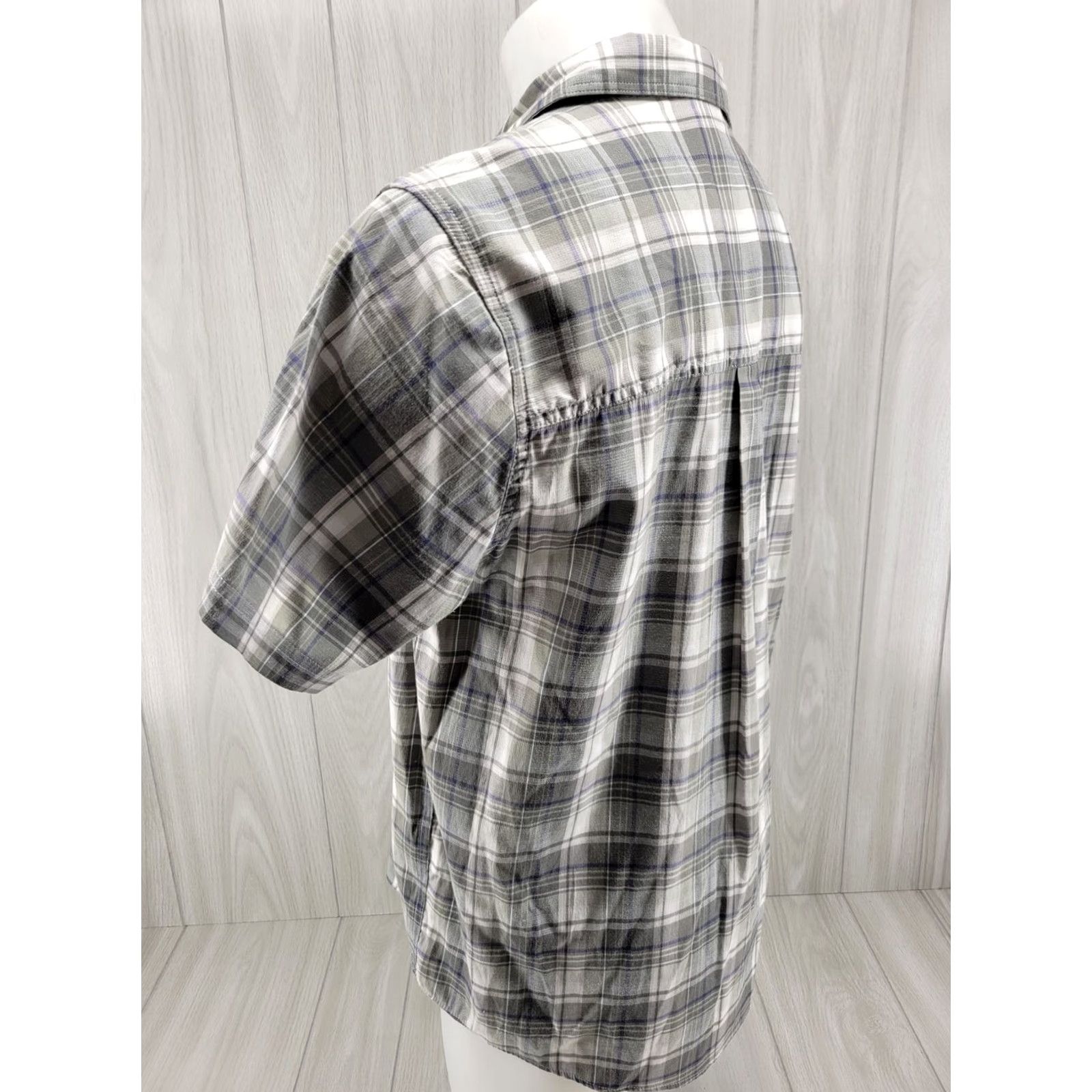 Vintage Field & Stream Shirt Mens Large Green Plaid Cotton Blend Button Up Adult Long Back Measurements 31" Short Sleeve Casual Travel Mens Size US L / EU 52-54 / 3 - 7 Thumbnail