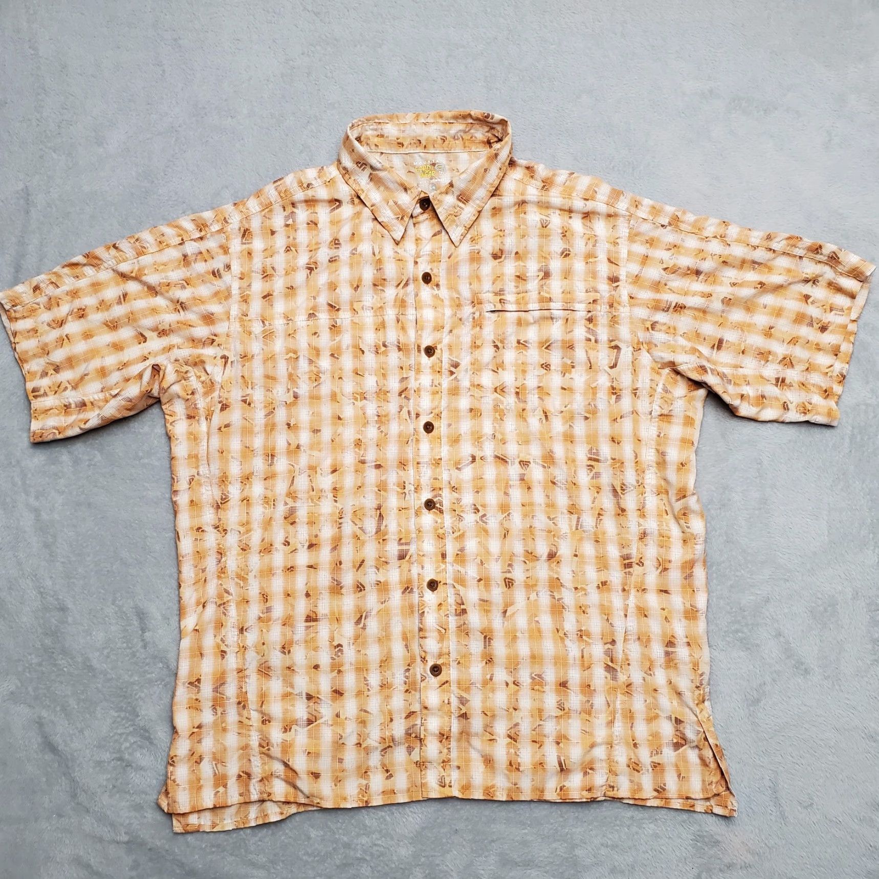 Mountain Hardwear VINTAGE Mountain Hardwear Shirt Mens Large Orange Short Sleeve Nylon Performance Blend Size US L / EU 52-54 / 3 - 2 Thumbnail