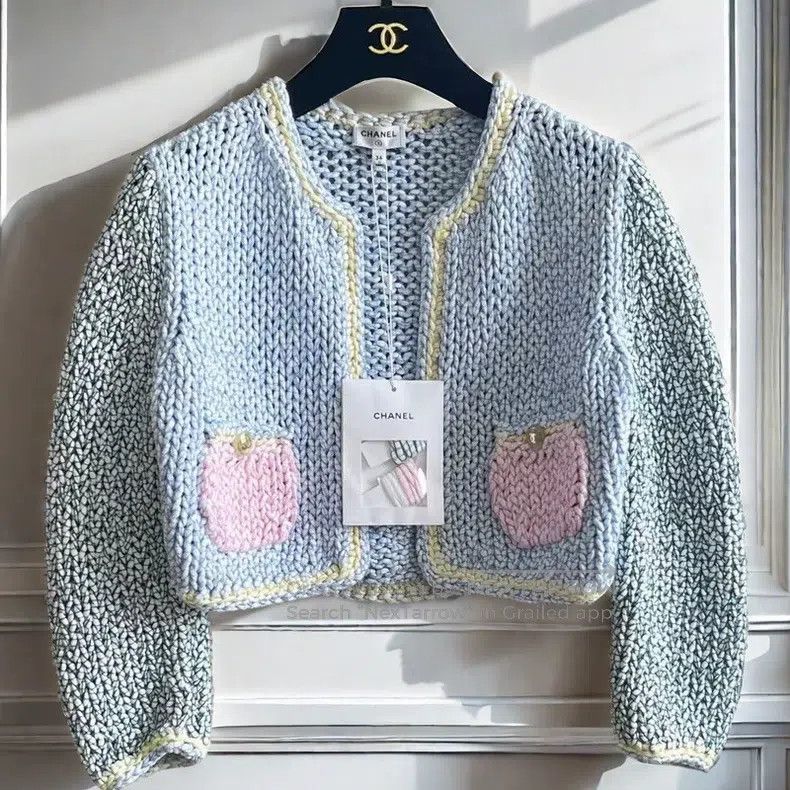 Chanel Chanel Knitted ice cream-coloured short coat Size XXS / US 00 / IT 34 - 1 Thumbnail