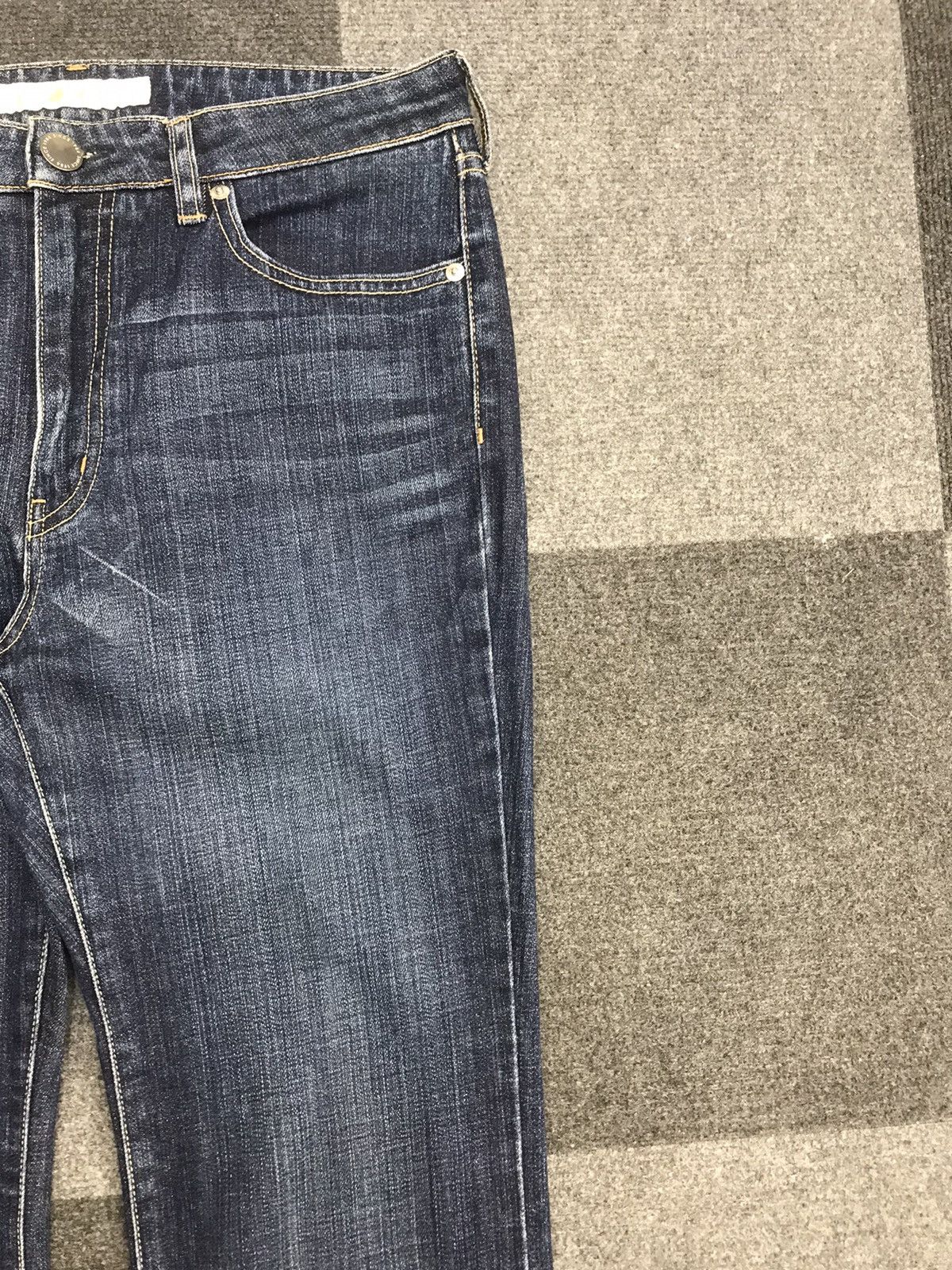 Japanese Brand Flare🔥Uniqlo Flare Stretchable Jeans F14 Size US 32 / EU 48 - 4 Thumbnail