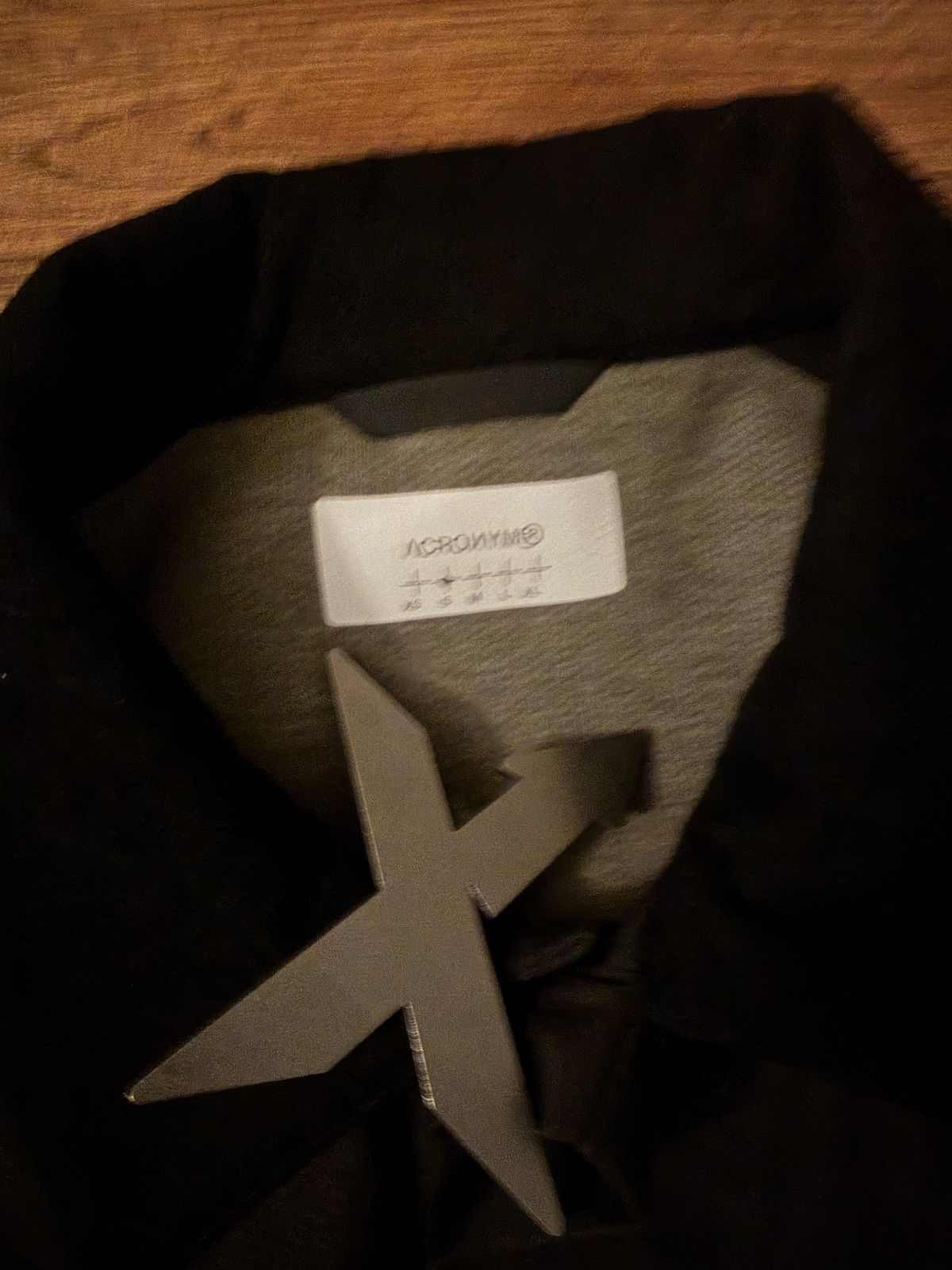 Acronym Acronym J86-GTB Size US S / EU 44-46 / 1 - 3 Thumbnail