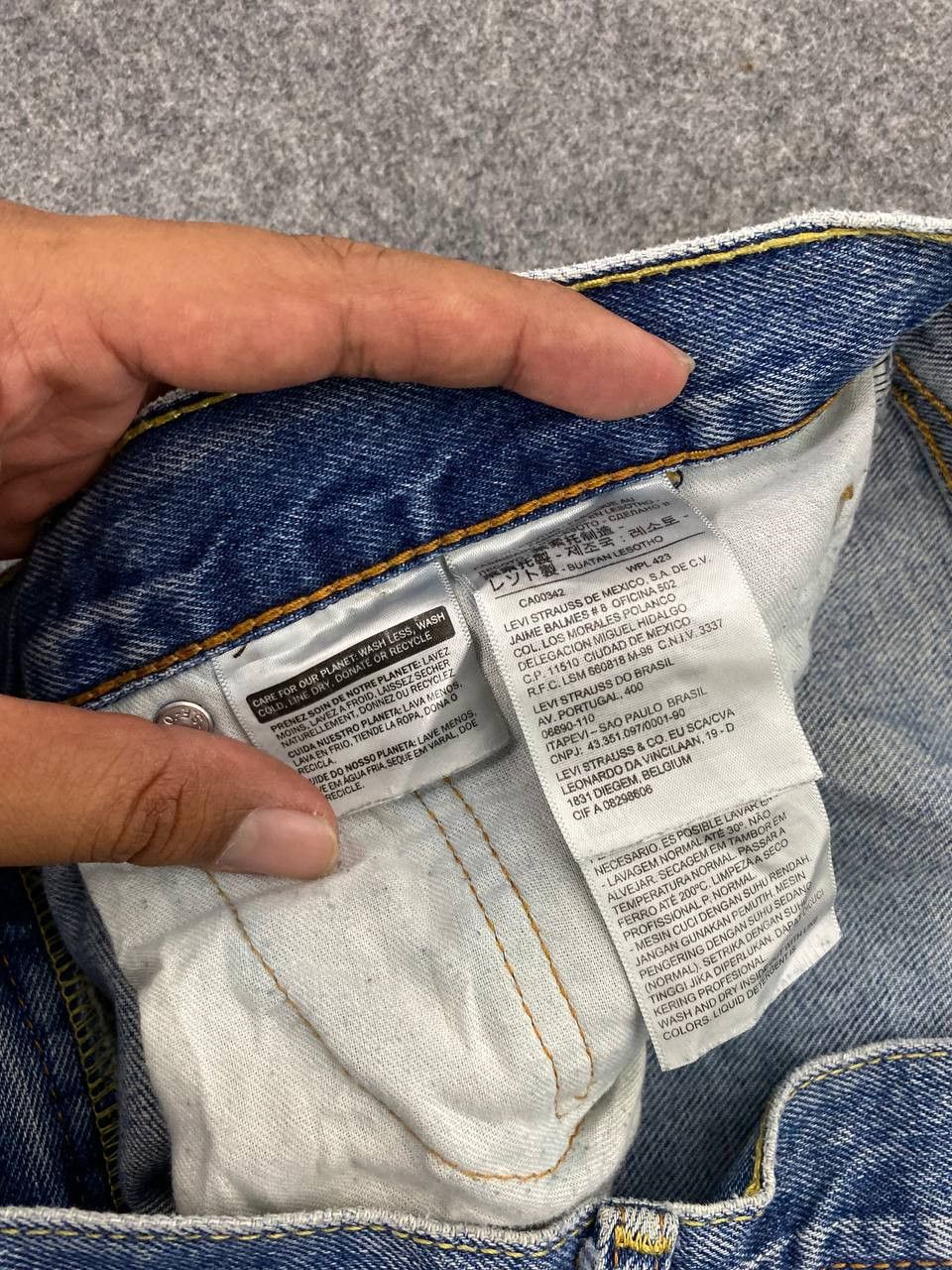 Levi's levis 505 relaxed fit distressed denim nice design Size US 36 / EU 52 - 15 Thumbnail