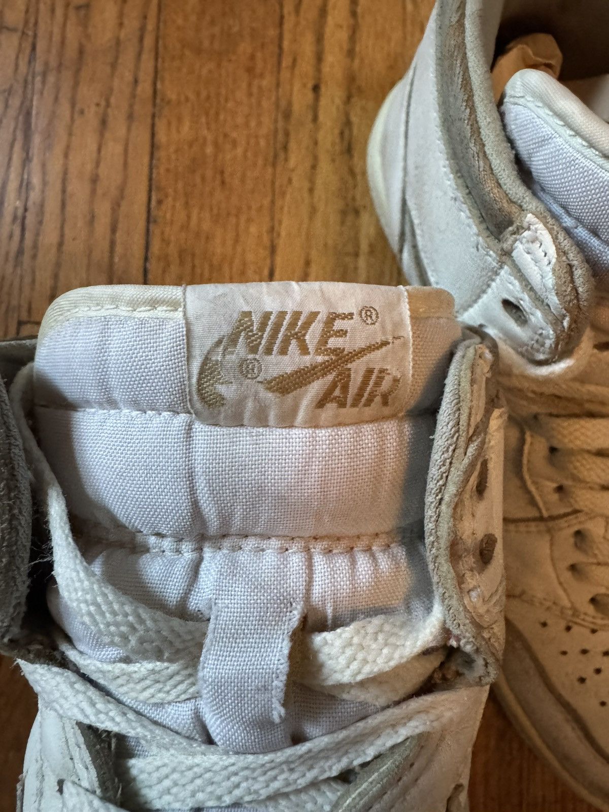 Nike Size 11 1985 Air Jordan 1 High OG Natural Grey Original VTG Size US 11 / EU 44 - 11 Thumbnail