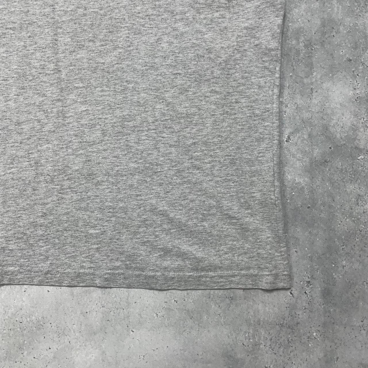 Vintage Vintage 2000s Nike Basic T Shirt Gray Size XL Size US XL / EU 56 / 4 - 12 Thumbnail