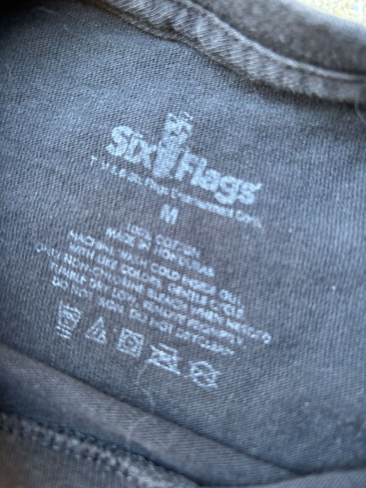 Vintage Vintage Six Flags Fright Fest T Shirt Size US M / EU 48-50 / 2 - 2 Thumbnail