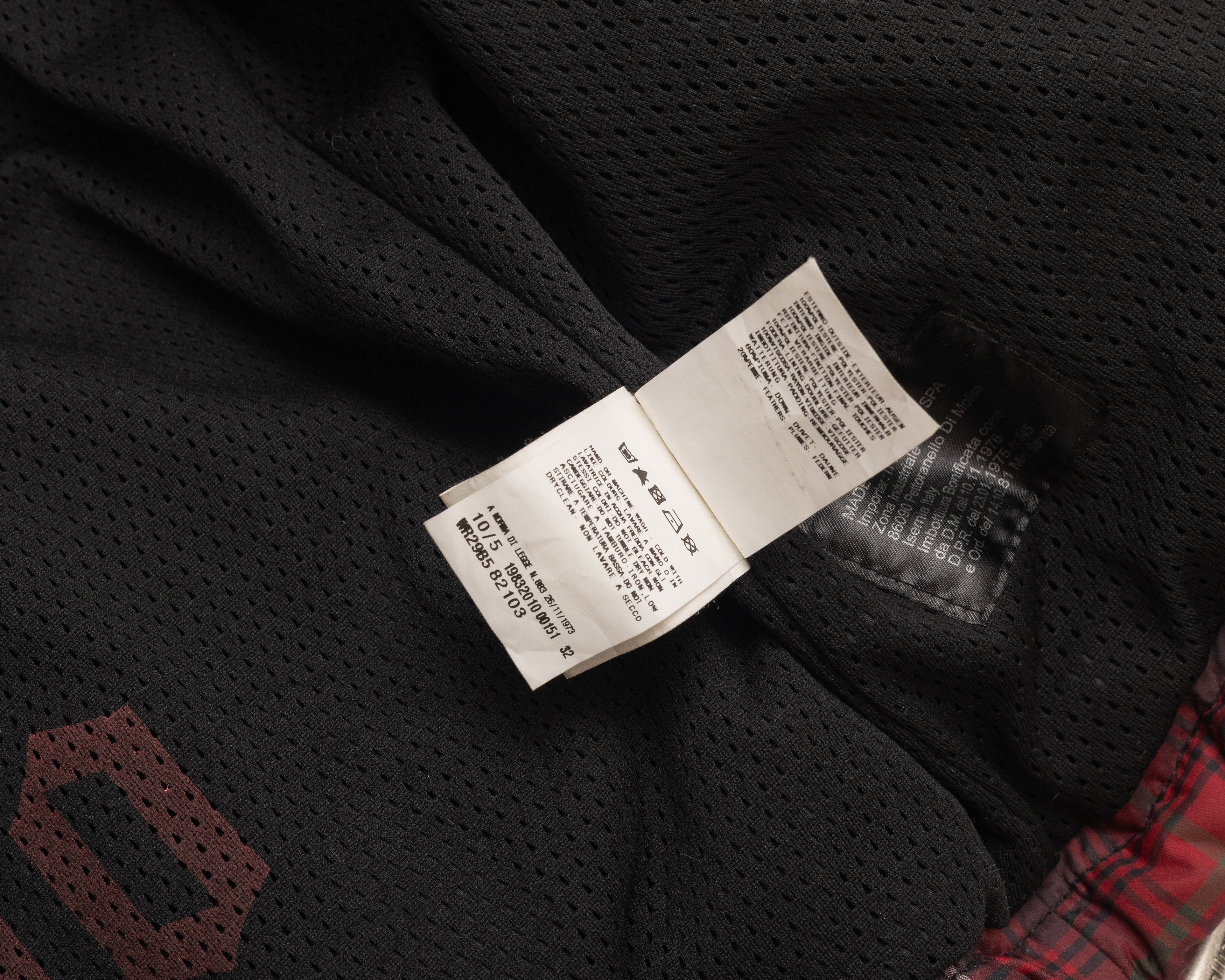 John Galliano GALLIANO 2000s Plaid Checkered Red & Dark Down Puffer Jacket Size US M / EU 48-50 / 2 - 10 Thumbnail