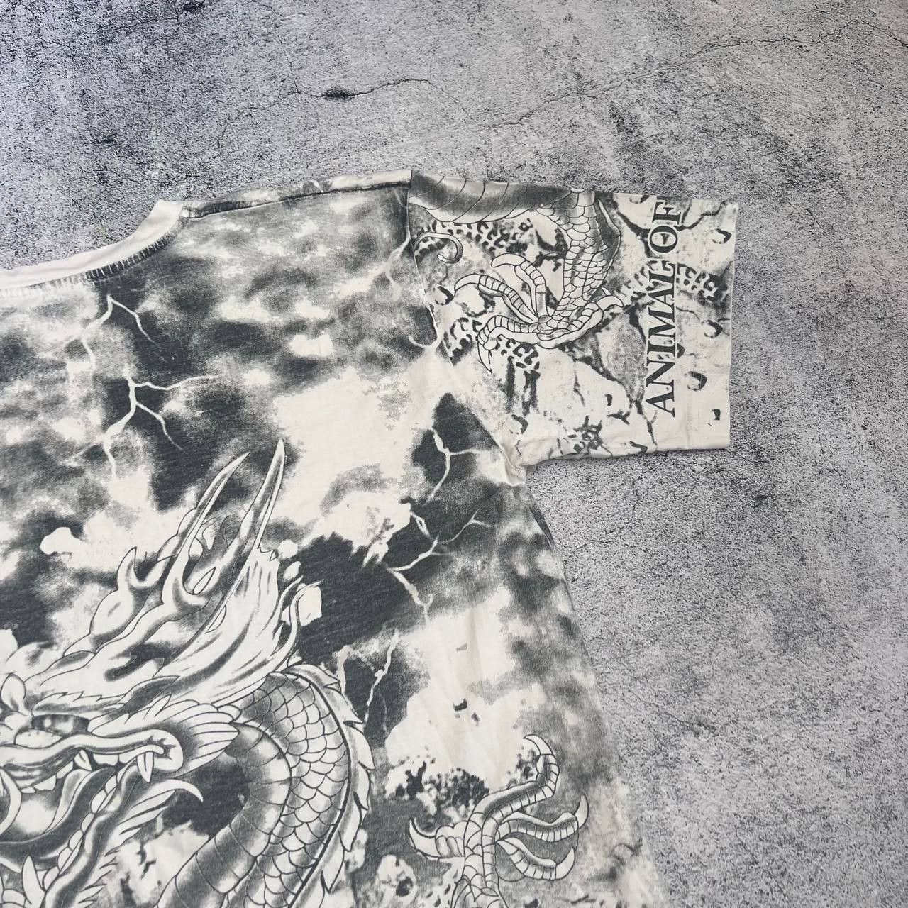 Japanese Brand × Vintage Vintage 90s Japanese Dragon White All Over Print Shirt Mens Size US XL / EU 56 / 4 - 3 Thumbnail