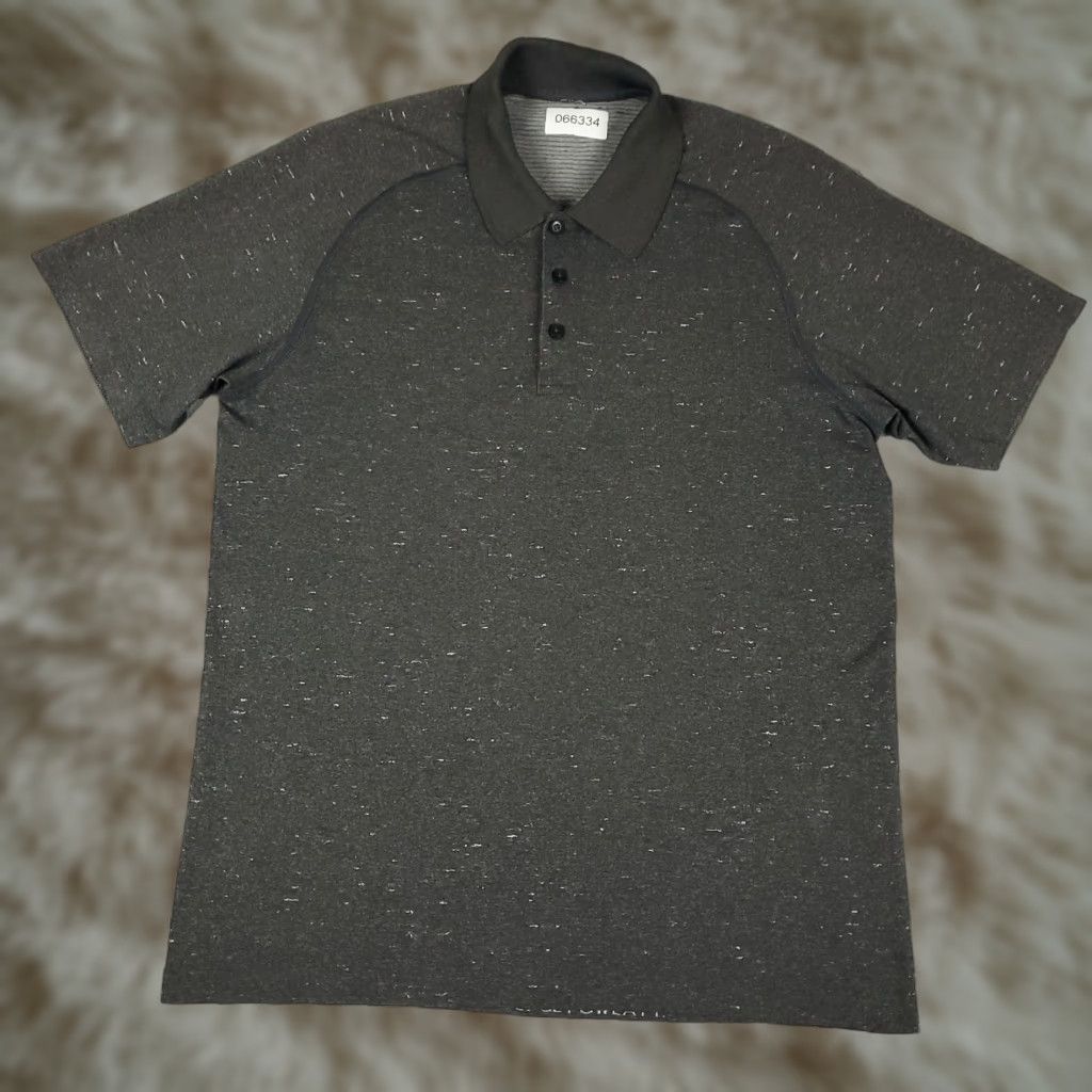 Lululemon Lululemon Polo Shirt Mens Large Gray Stretch Active Golf Short Sleeve - Polo, Men, L, Gray, Regular Fit, Button Collar, Logo, Breathable, All Seasons Size US L / EU 52-54 / 3 - 1 Thumbnail