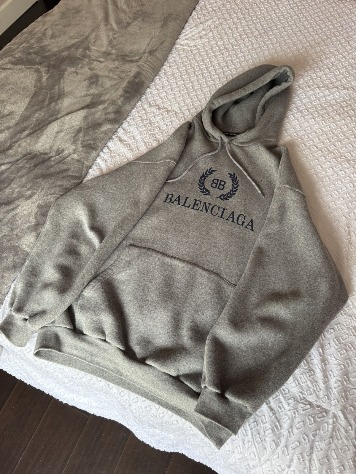 Balenciaga Balenciaga BB Crest Logo Hoodie Size US XL / EU 56 / 4 - 2 Thumbnail