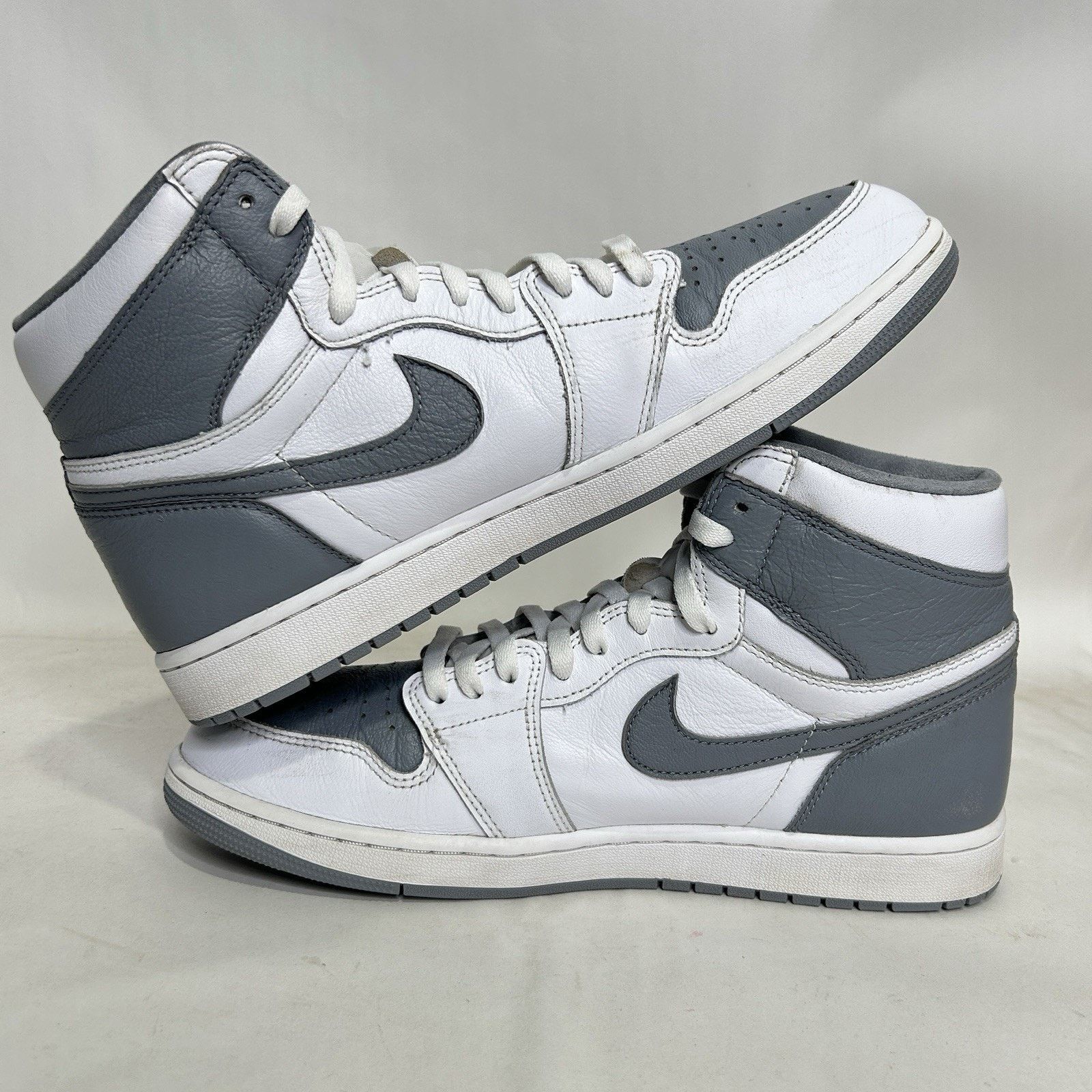 Jordan Brand Nike Air Jordan 1 Retro High OG “Stealth/Grey White” Size US 12 / EU 45 - 3 Thumbnail