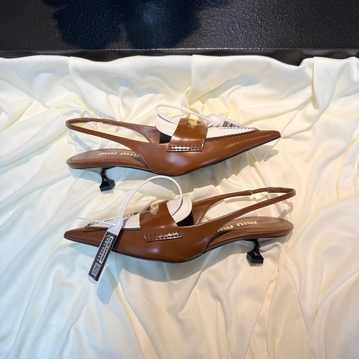 Miu Miu MIU MIU White Brown Gold Coin Pointed Kitten 35 New Size US 4.5 / IT 34.5 - 5 Thumbnail