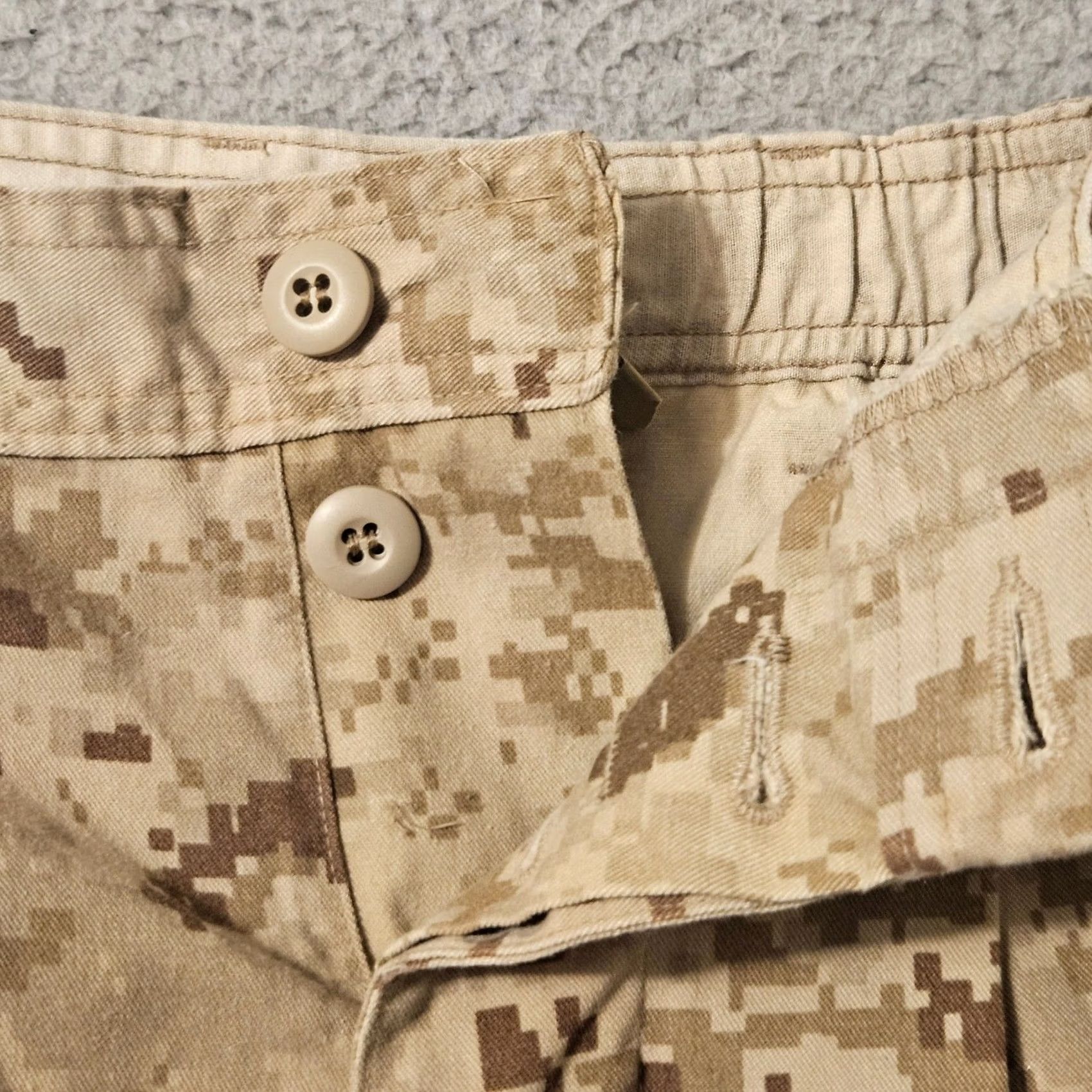 Vintage MARINES DESERT MARPAT CAMO MCCUU TROUSERS PANTS US Small R NSN 8415-01-527-2042 Size US 29 - 4 Thumbnail