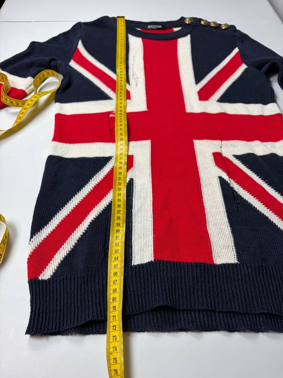 Balmain 2016 BALMAIN runway distressed Union Jack knit sweater Size US S / EU 44-46 / 1 - 8 Thumbnail