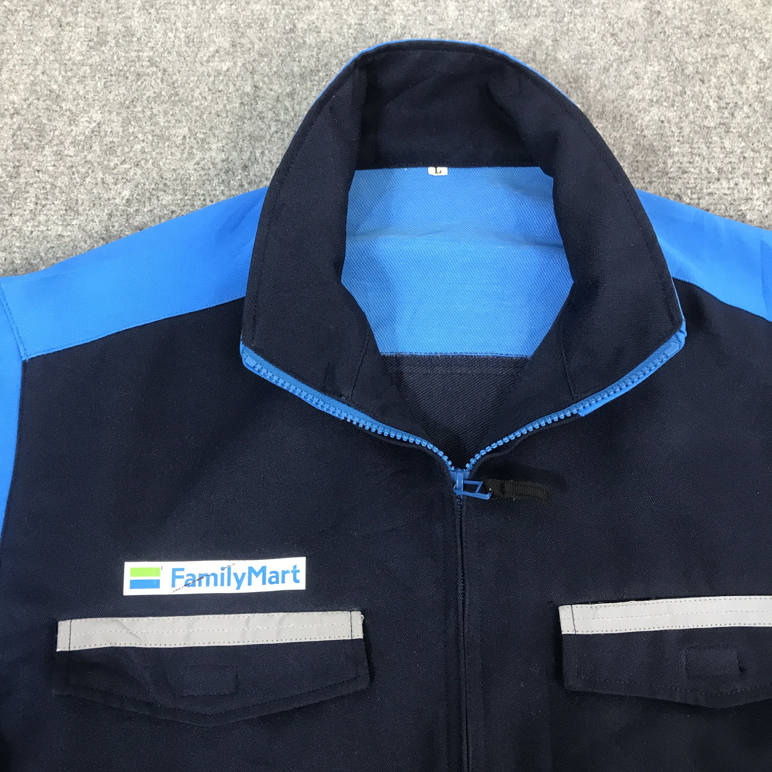 Japanese Brand vintage family mart japan jacket K62B6 Size US L / EU 52-54 / 3 - 8 Thumbnail