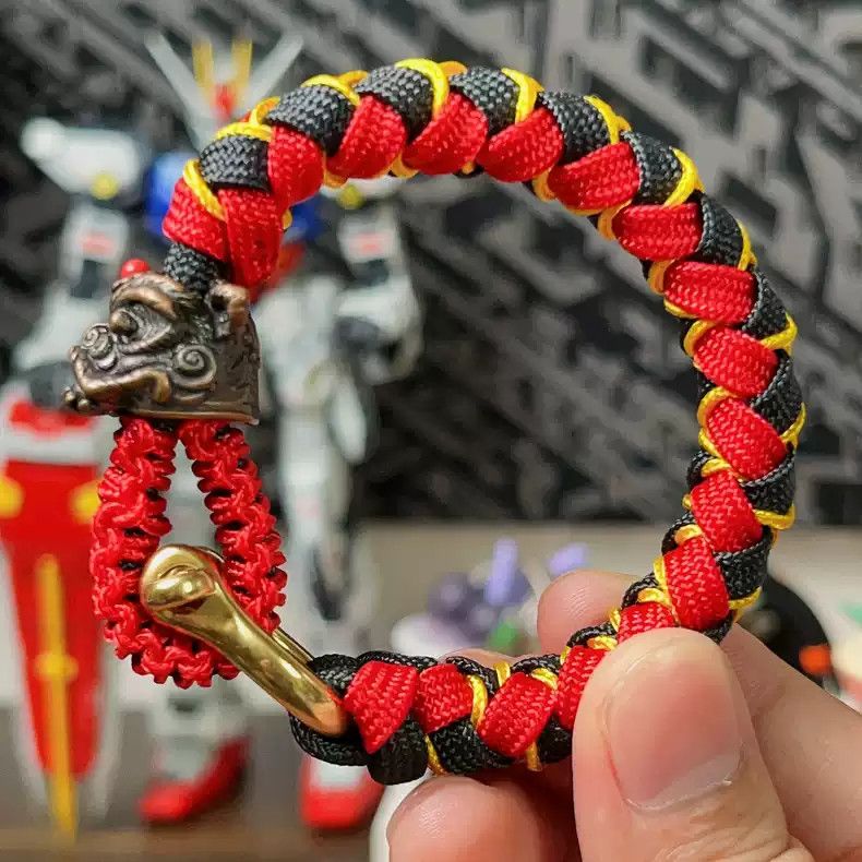 Handmade × Vintage Handmade Chinese Lion Paracord Bracelet Size ONE SIZE - 2 Thumbnail