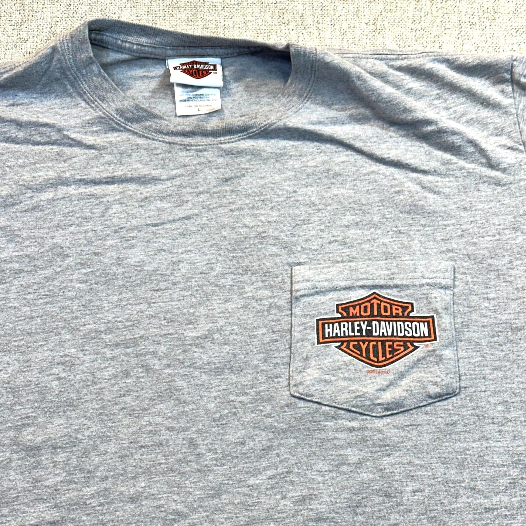 Harley Davidson Harley-Davidson Mens Large Vehicle Operations Tee Shirt Shirt T-Shirt York, Pa Multicolor Graphic Print Pocket Logo 2010-2019 Mens Clothing Size US L / EU 52-54 / 3 - 4 Thumbnail