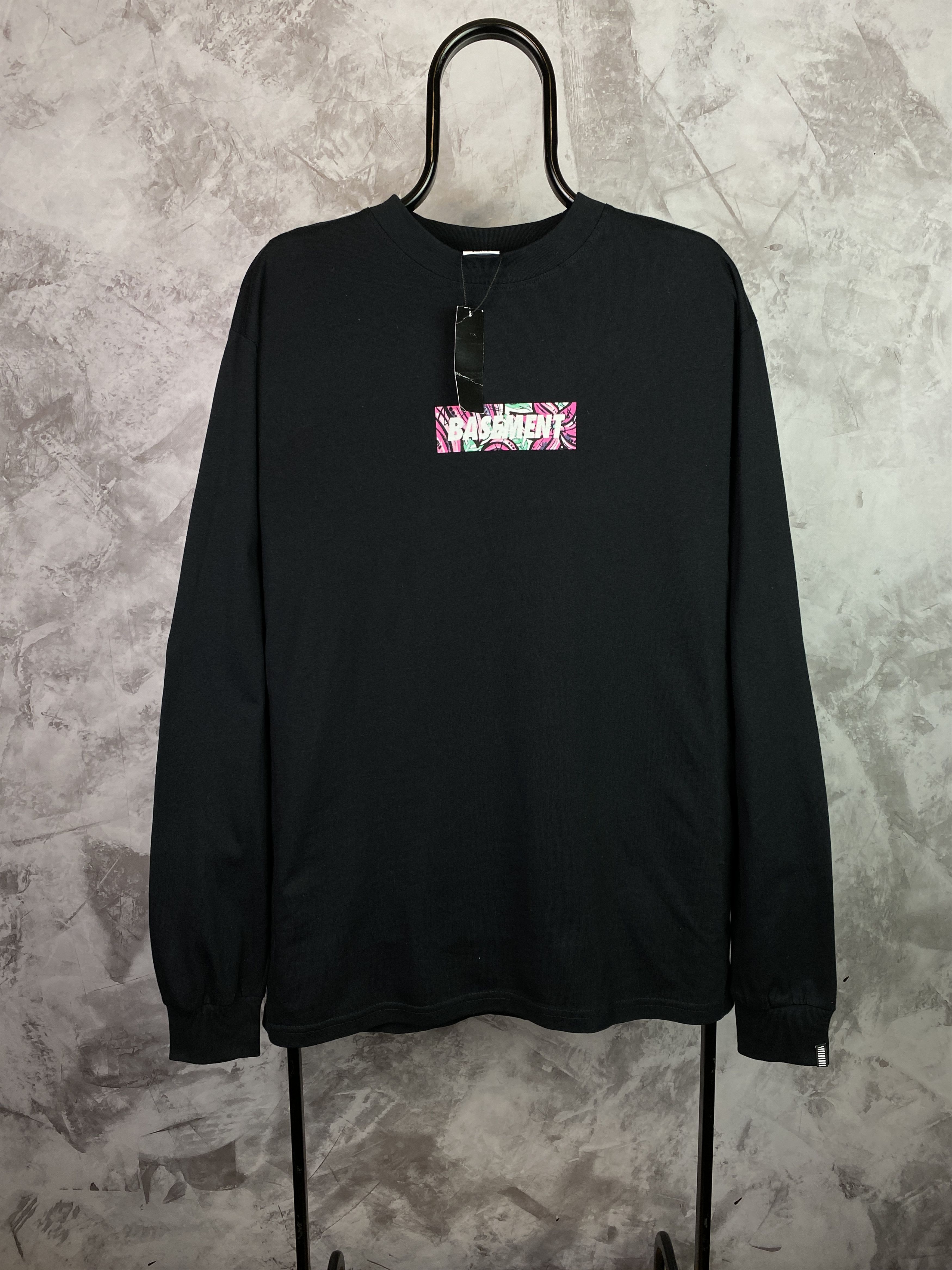 The Basement × Vintage Basement black longsleeve streetwear drip drill skate Size US L / EU 52-54 / 3 - 1 Thumbnail