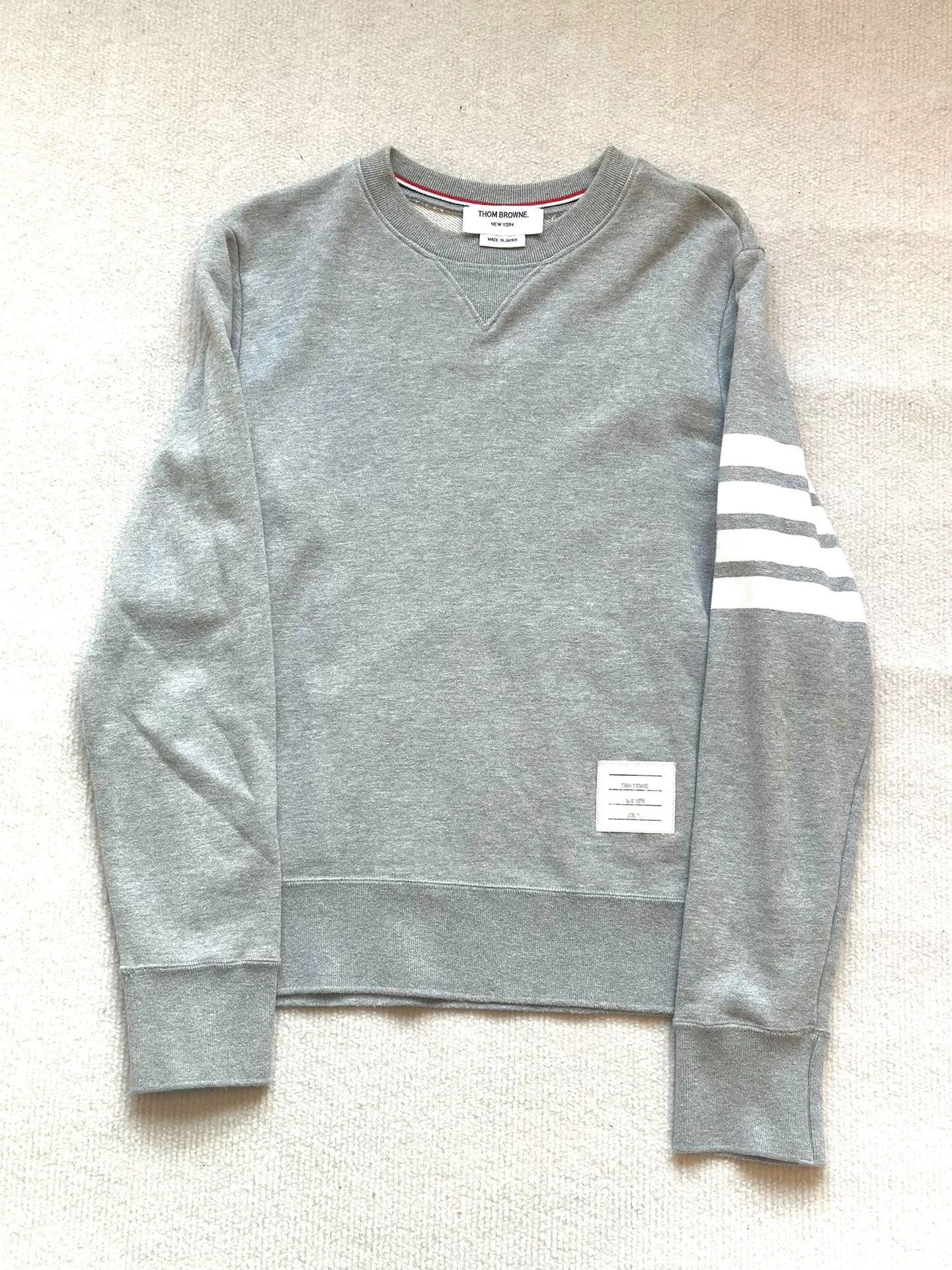 Thom Browne Thom Browne Gray Four-Stripe Sweatshirt Size US M / EU 48-50 / 2 - 1 Thumbnail