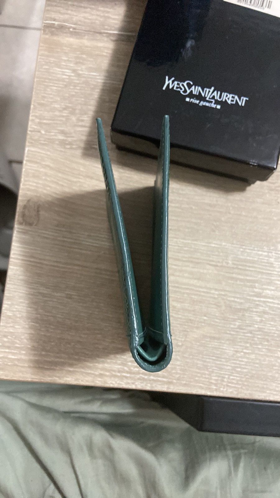 Yves Saint Laurent Vintage Yves Saint Laurent Green Embossed Leather Wallet Size ONE SIZE - 7 Thumbnail