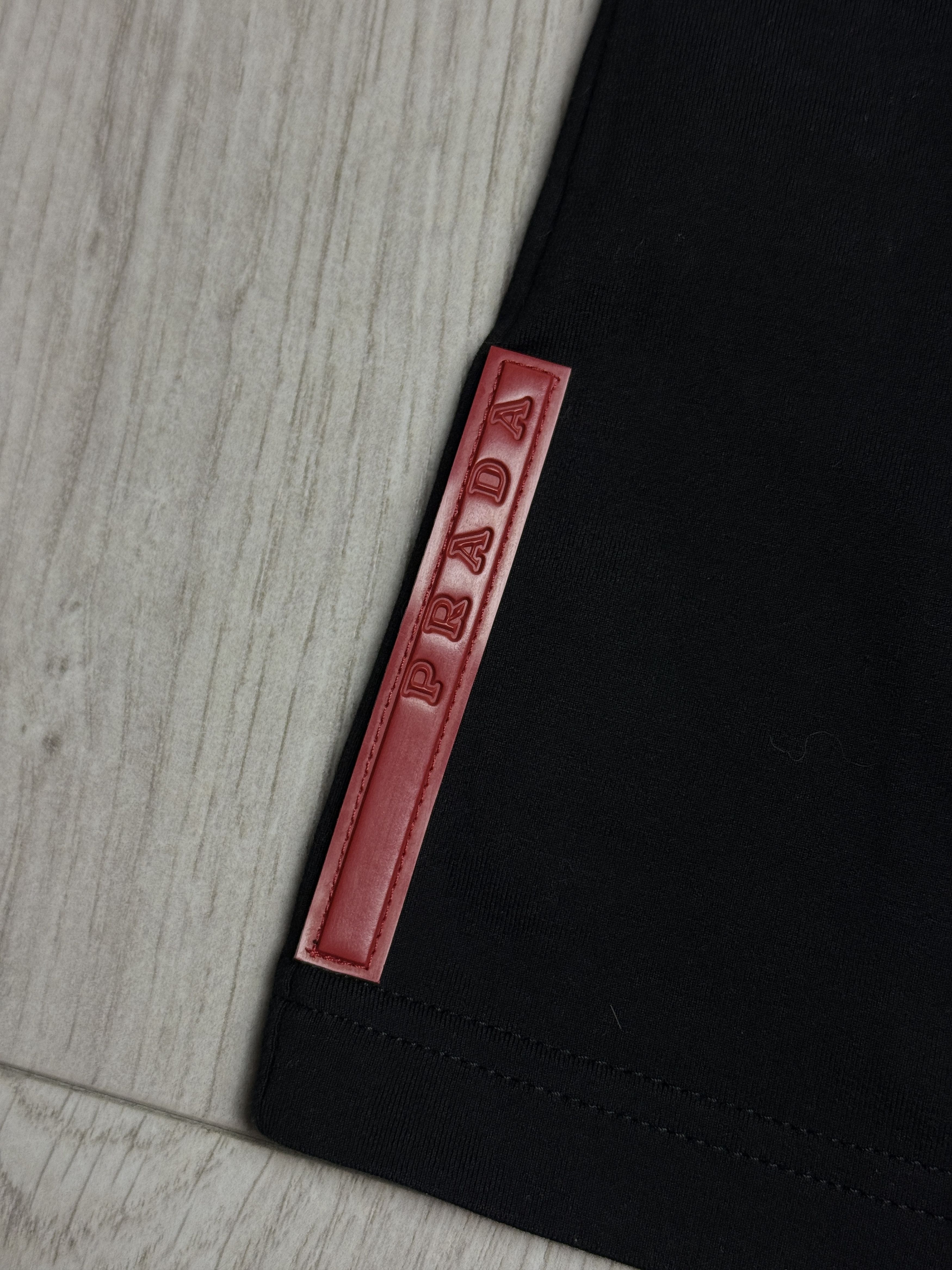 Prada Prada sport back pocket tshirt Size S / US 4 / IT 40 - 4 Thumbnail