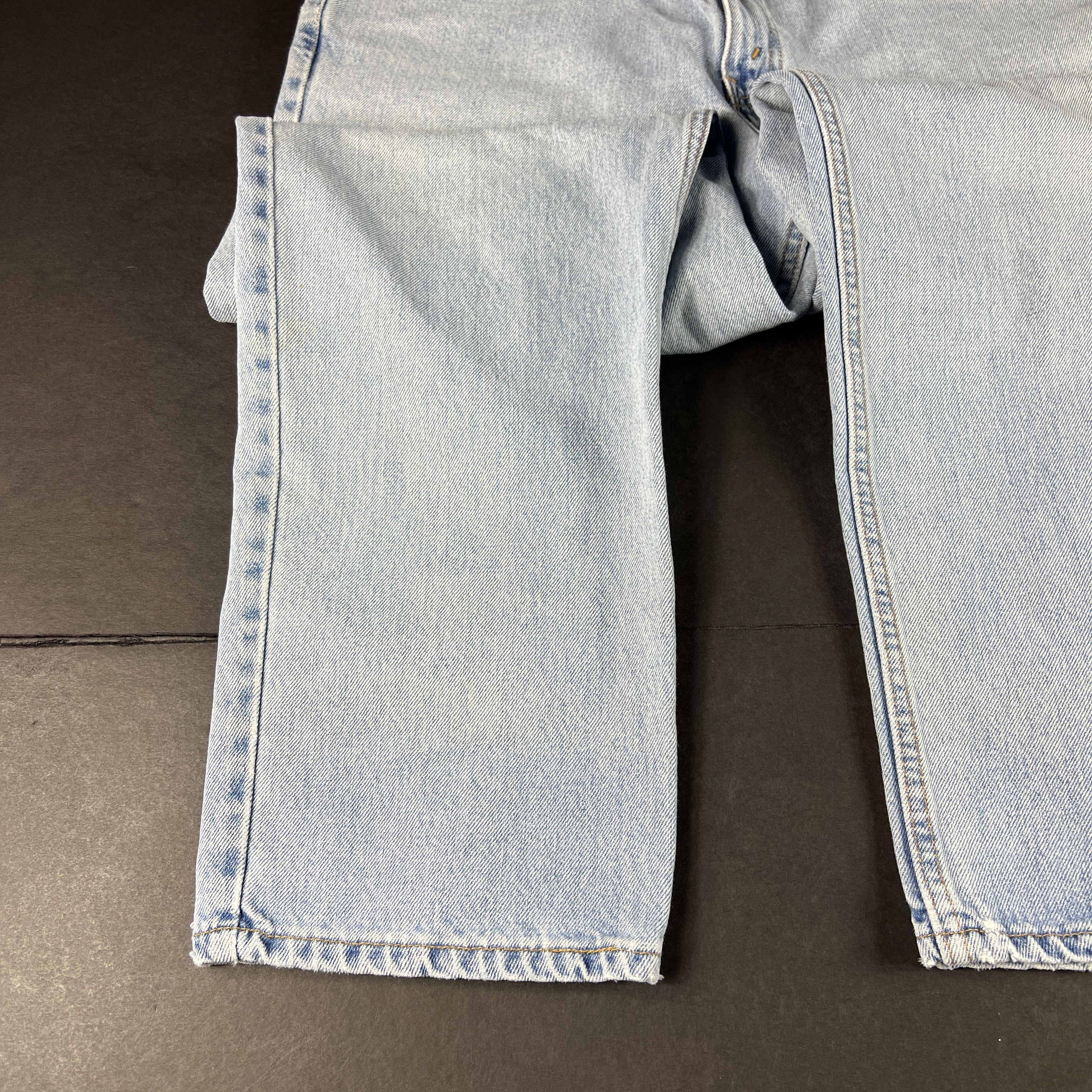 Levi's × Vintage Y2K Levi's Jeans 550 Relaxed Light Blue Faded Cotton Denim Size US 35 - 9 Thumbnail