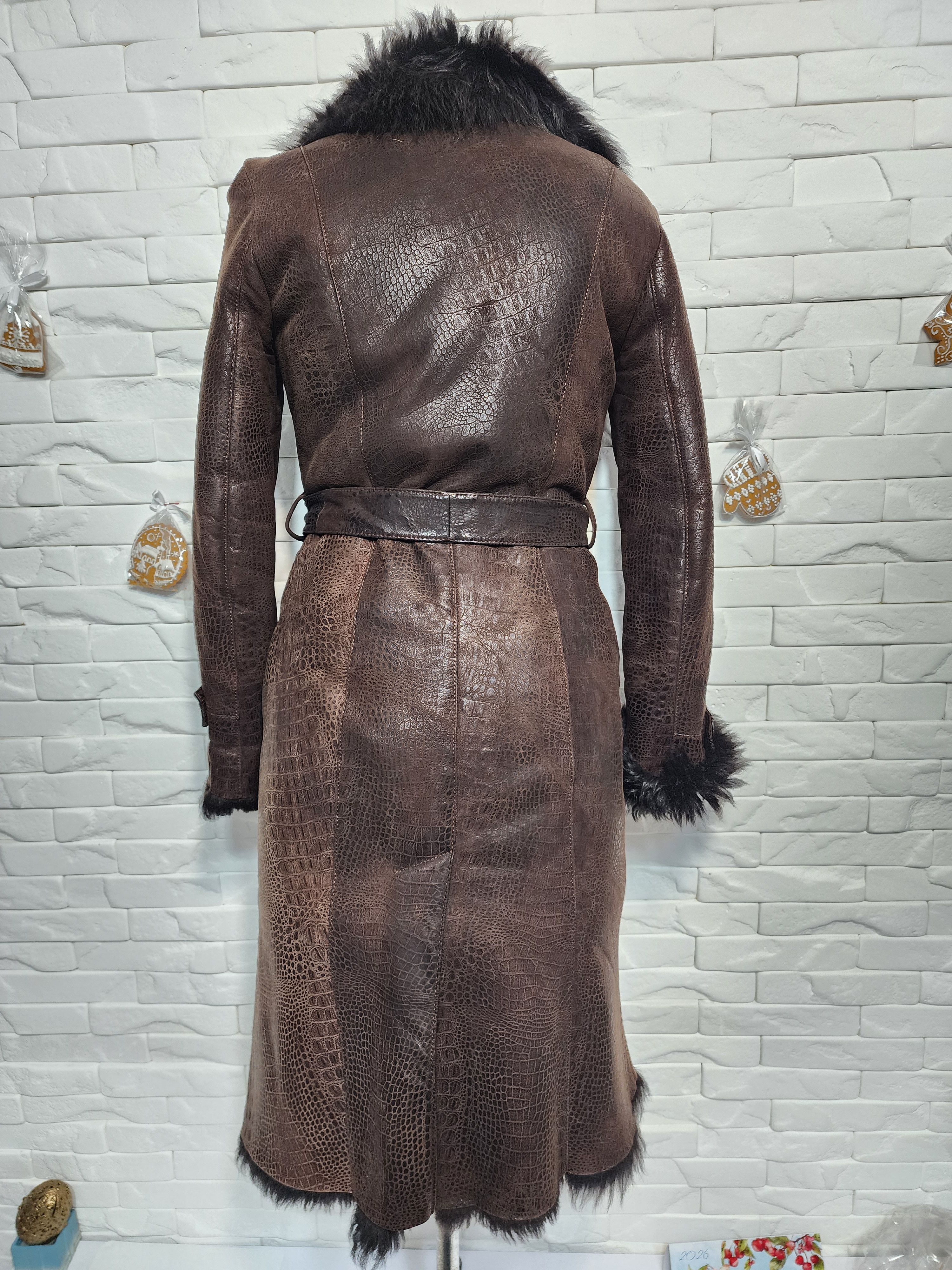 Furla Brown Sheepskin Coat: Fluffy Collar, Decorative Buttons Size S / US 4 / IT 40 - 4 Thumbnail