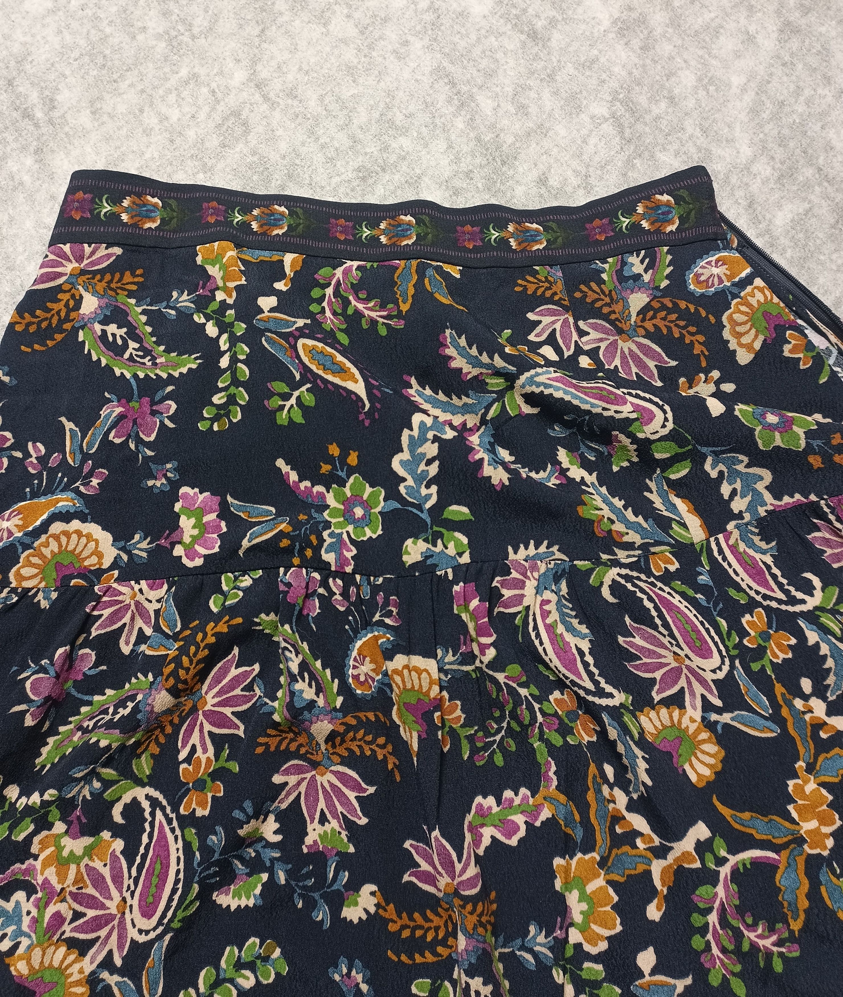 Sezane Sezane Tammie Flowers Print Long Skirt EU 40 Size 28" / US 6 / IT 42 - 9 Thumbnail