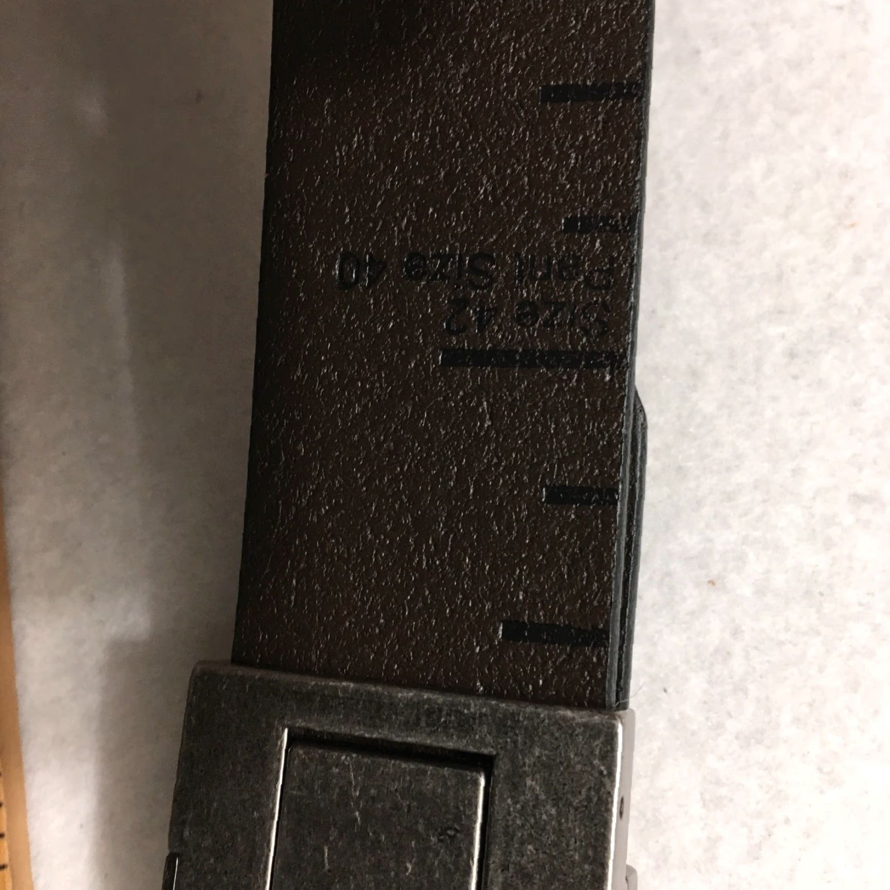 Levi's Levi's Brown Leather Work Belt Men's 44 Buckle Adjustable Regular Leather Work Belt Mens 44 Brown US Vintage Style Belt Size 44 - 7 Thumbnail