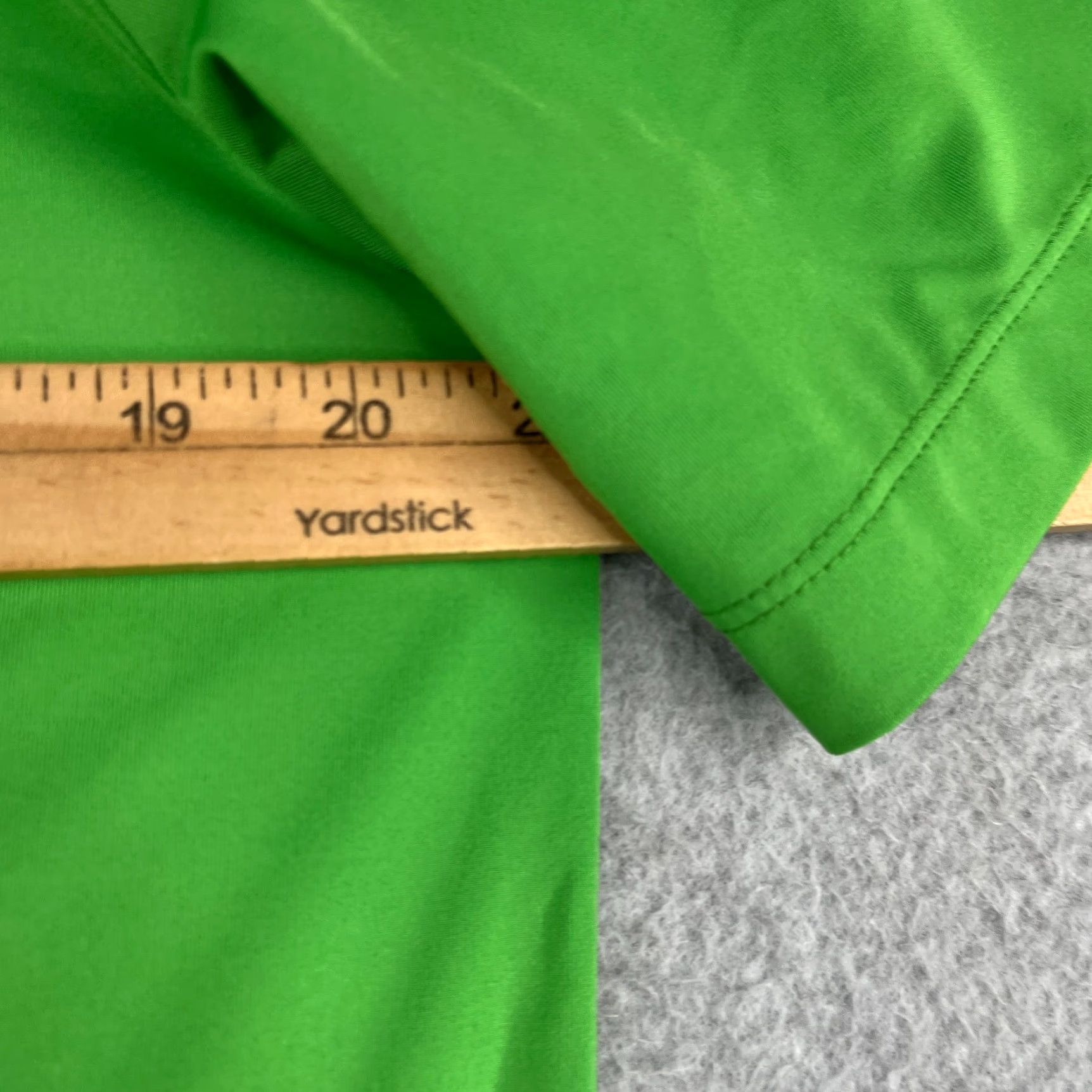 Vintage Columbia Polo Shirt Medium Green Digital Camouflage Performance Stretch Men Polo Shirt Short Sleeve Collared Button Closure Regular Fit Golf Size US M / EU 48-50 / 2 - 6 Thumbnail