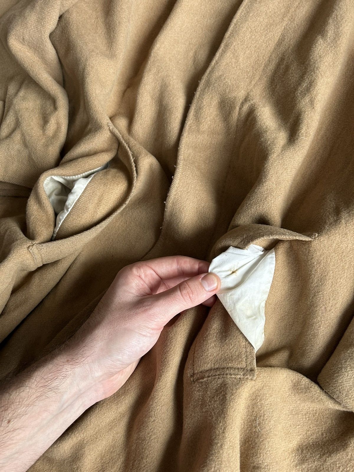 Burberry × Vintage Vintage Burberry Heavy Coat Wool & Cashmere Thrashed Size XL Size US XL / EU 56 / 4 - 6 Thumbnail