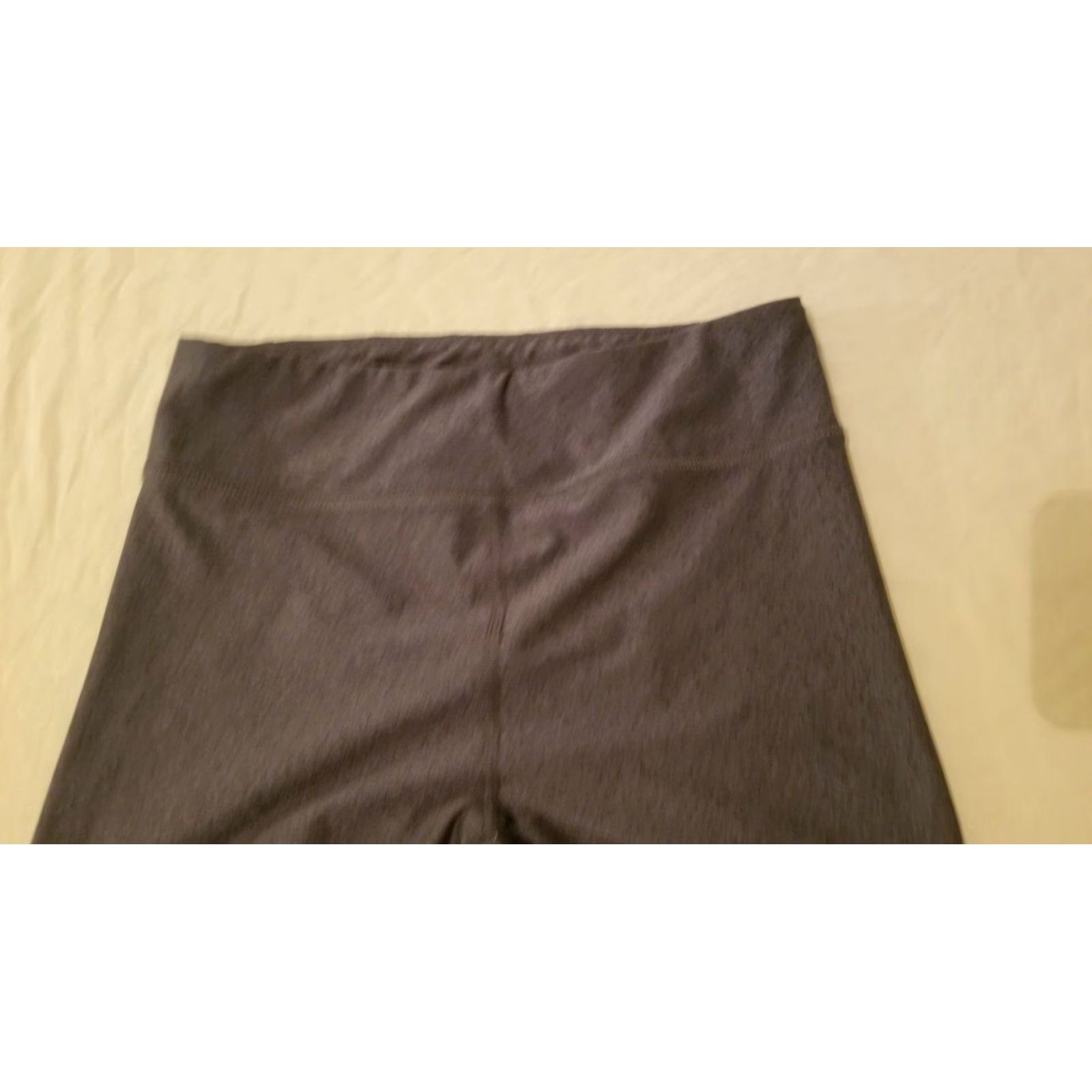 Under Armour Under Armour Womens Pants Capri Athletic Activewear Gray S Small 24x18 Clothing Mens Womens Girls Boys Size 28" / US 6 / IT 42 - 5 Thumbnail