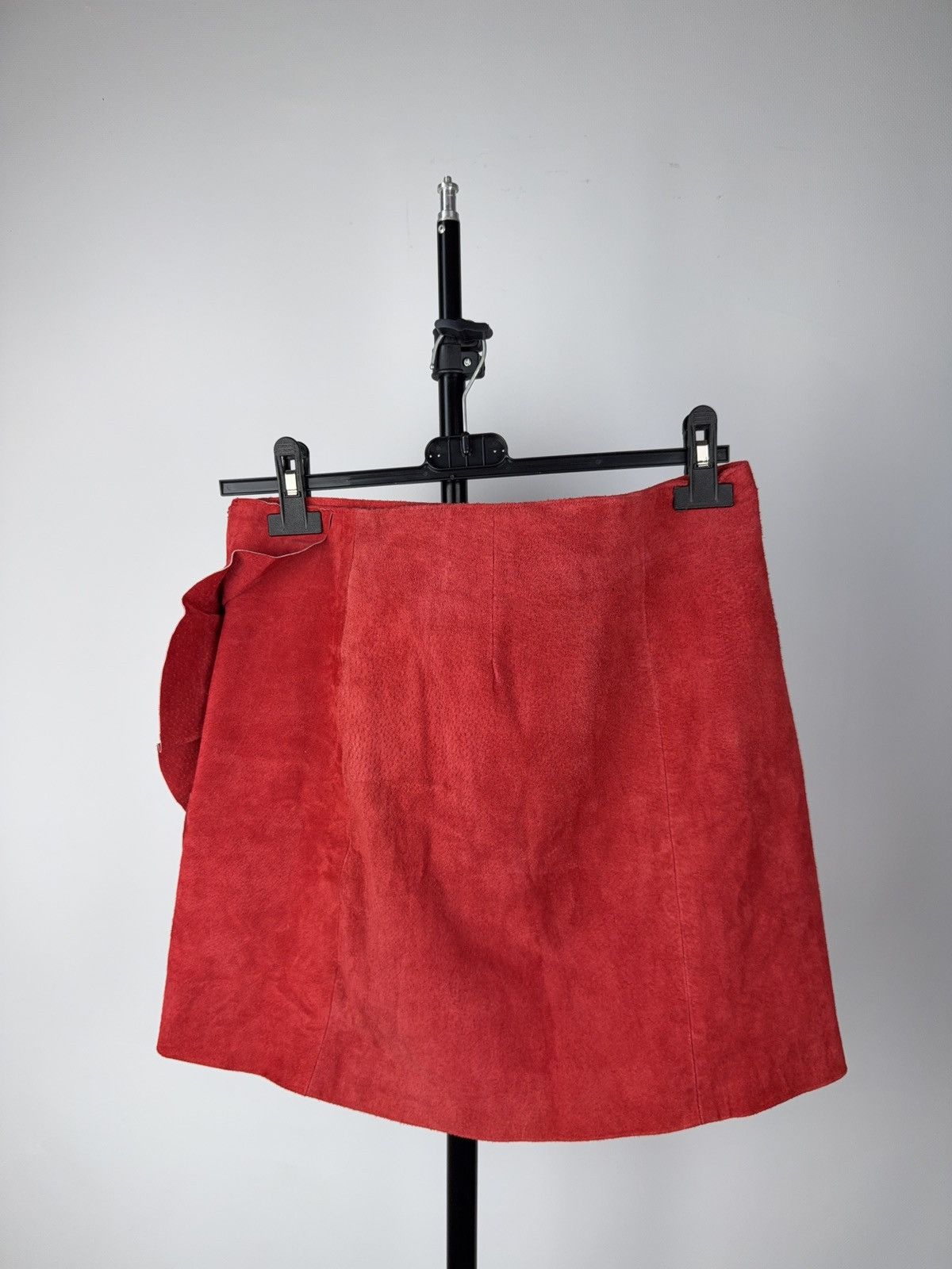 Other Vintage Y2K Leather Avant-Garde Retro 90s Red Mini Skirt Size 30" / US 8 / IT 44 - 3 Thumbnail