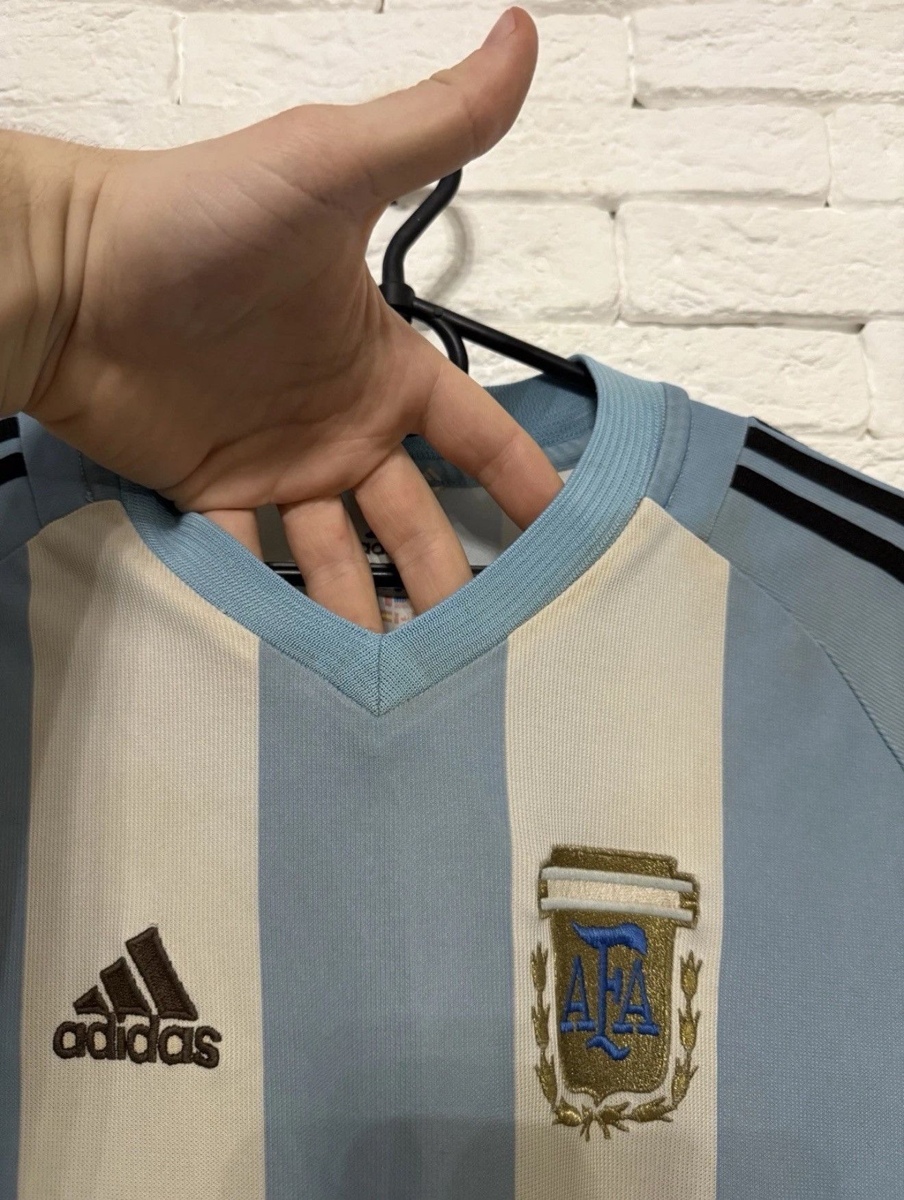 Adidas Vintage Adidas Argentina 20/04 Jersey Home Football Shirt Size US L / EU 52-54 / 3 - 3 Thumbnail
