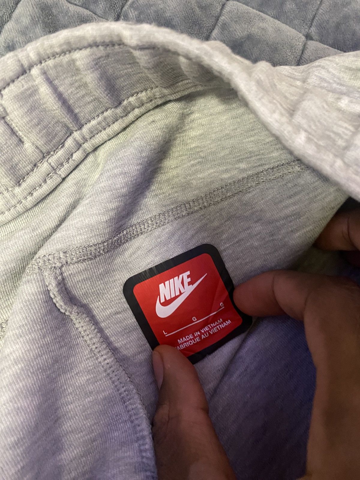 Nike Nike tech jogger sweats Size US 32 / EU 48 - 2 Thumbnail